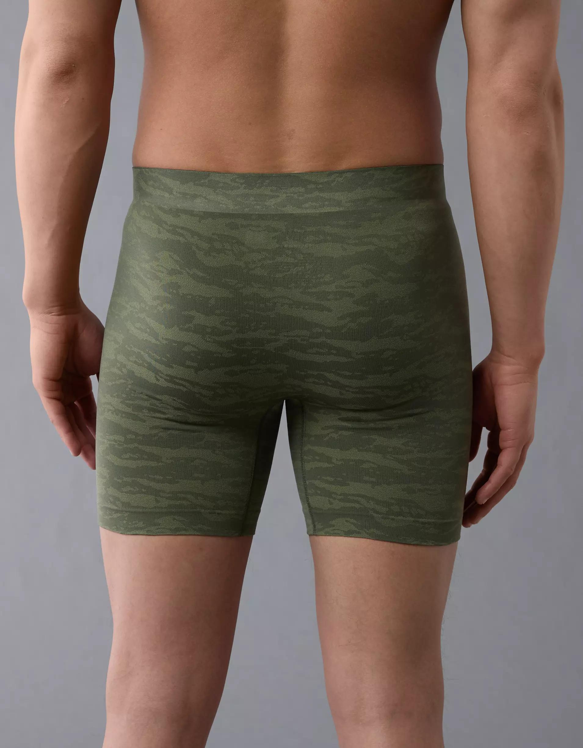 AEO Men's Camo 6" StealthMode Boxer Brief Product Image