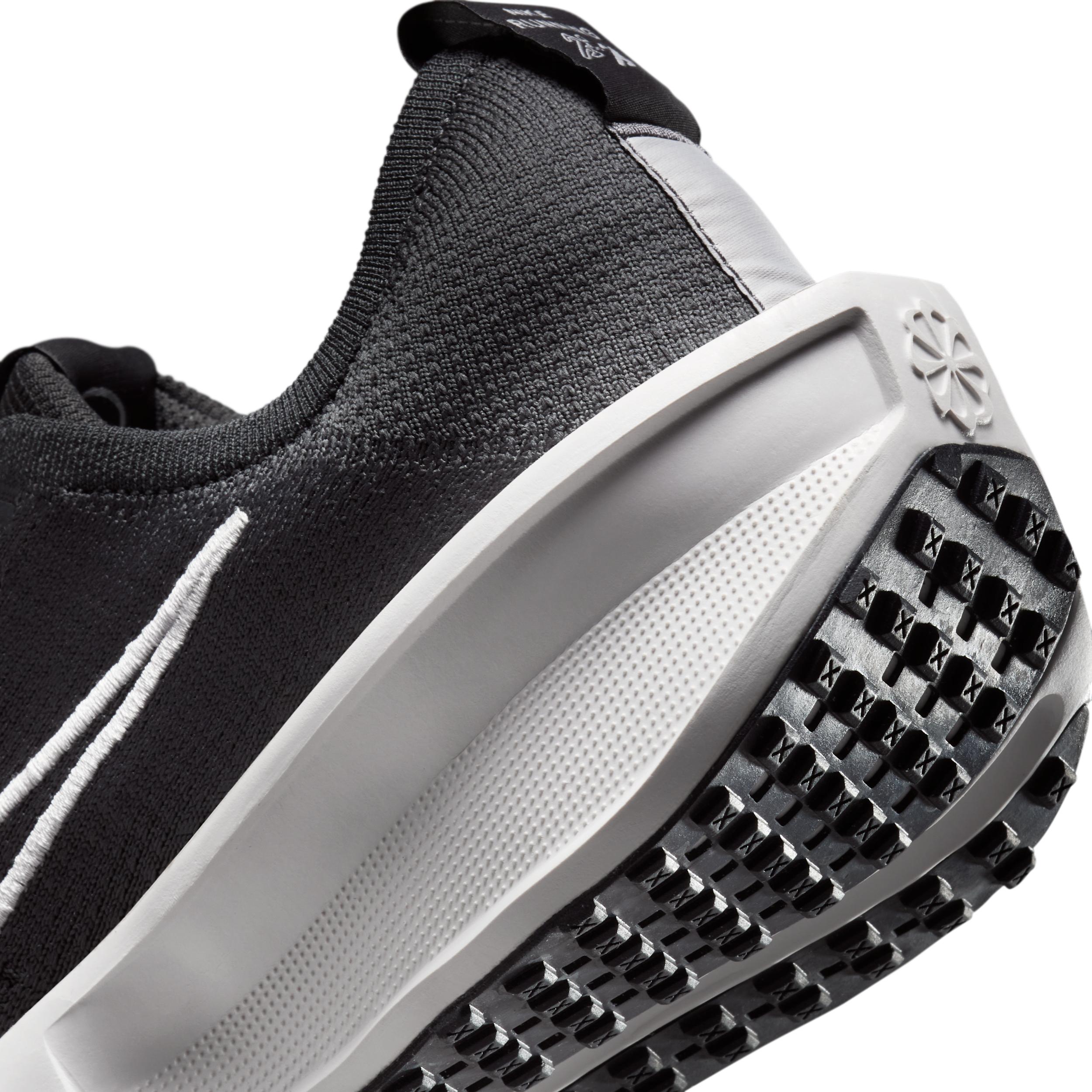 Nike Interact Run Men's Road Running Shoes Product Image