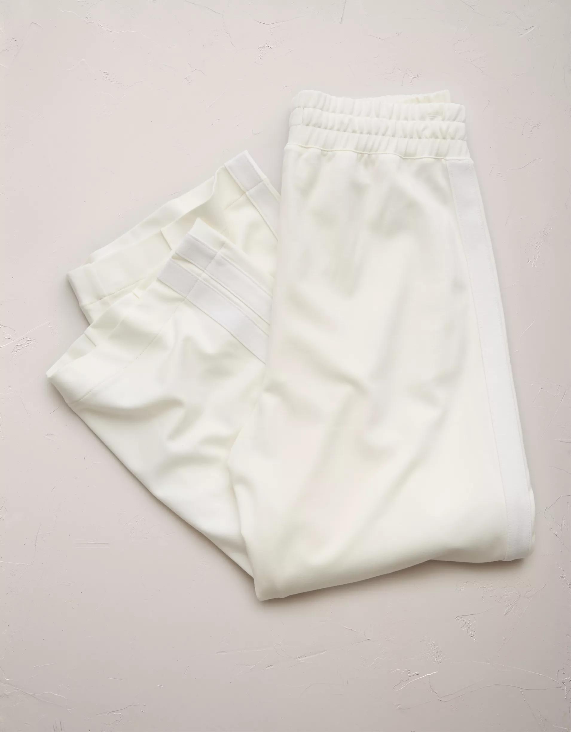 AE77 Premium Straight Track Pant Product Image