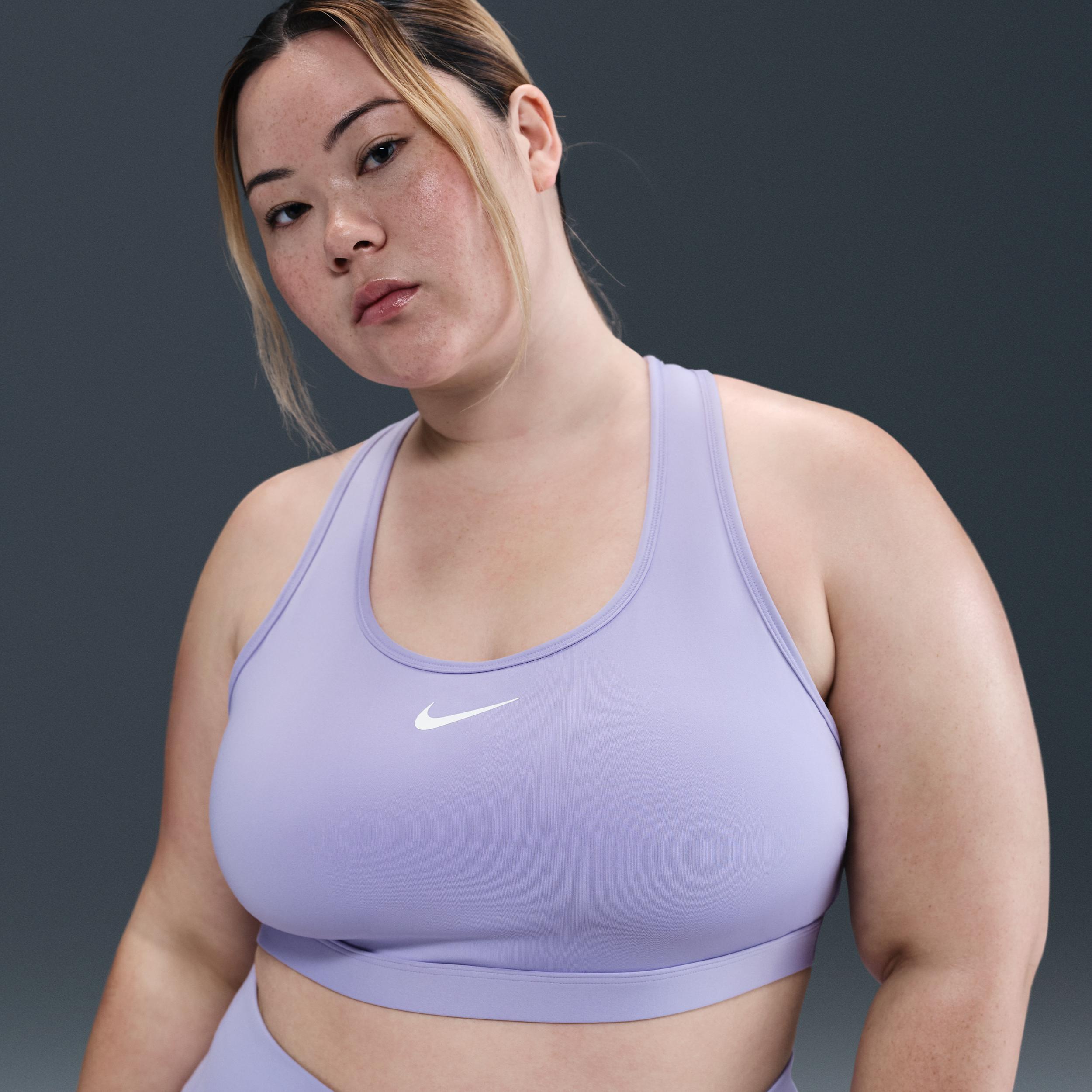 Nike Swoosh Medium Support Women's Padded Sports Bra (Plus Size) Product Image