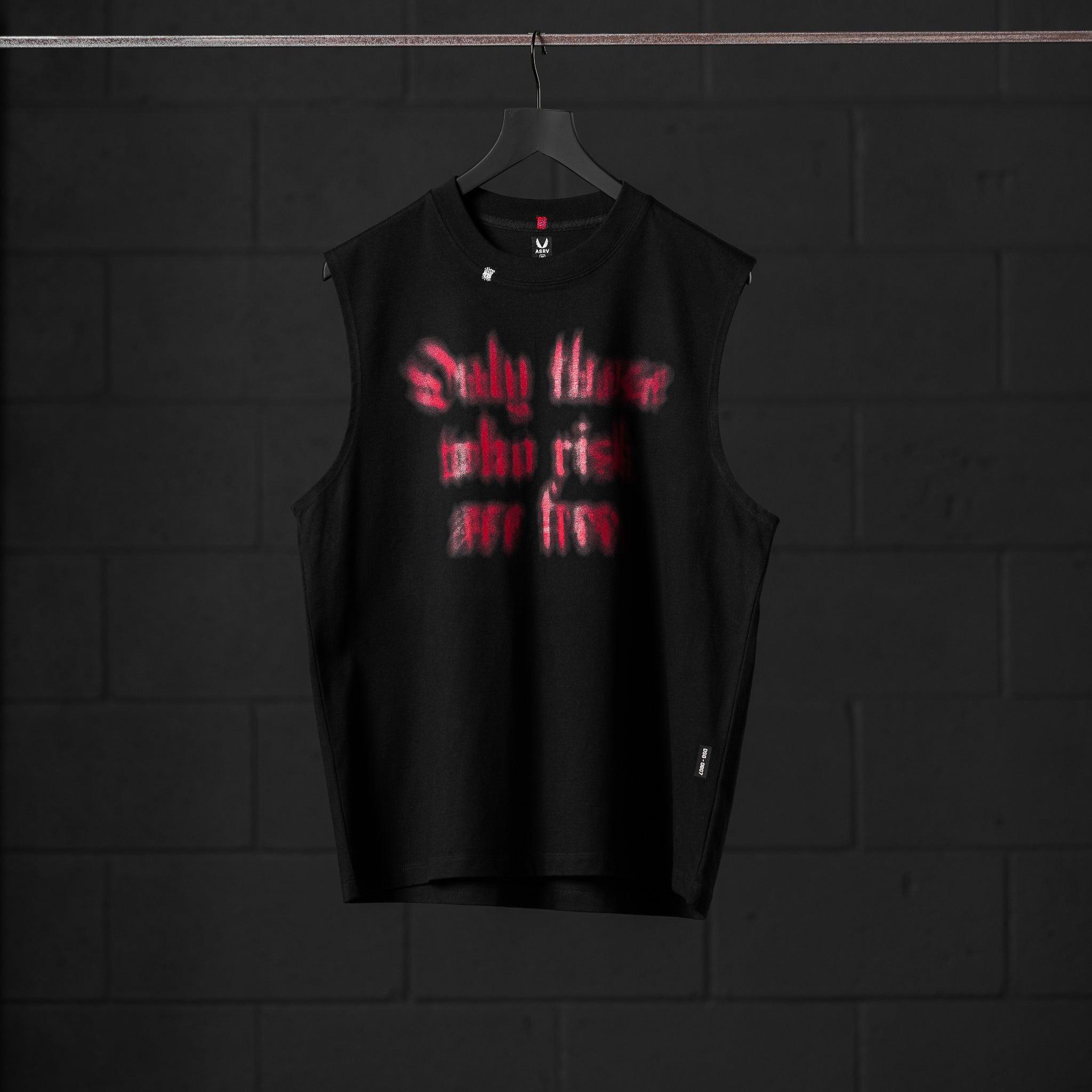 0807. Tech Essential™ Relaxed Cutoff - Black "Blast Radius" Product Image