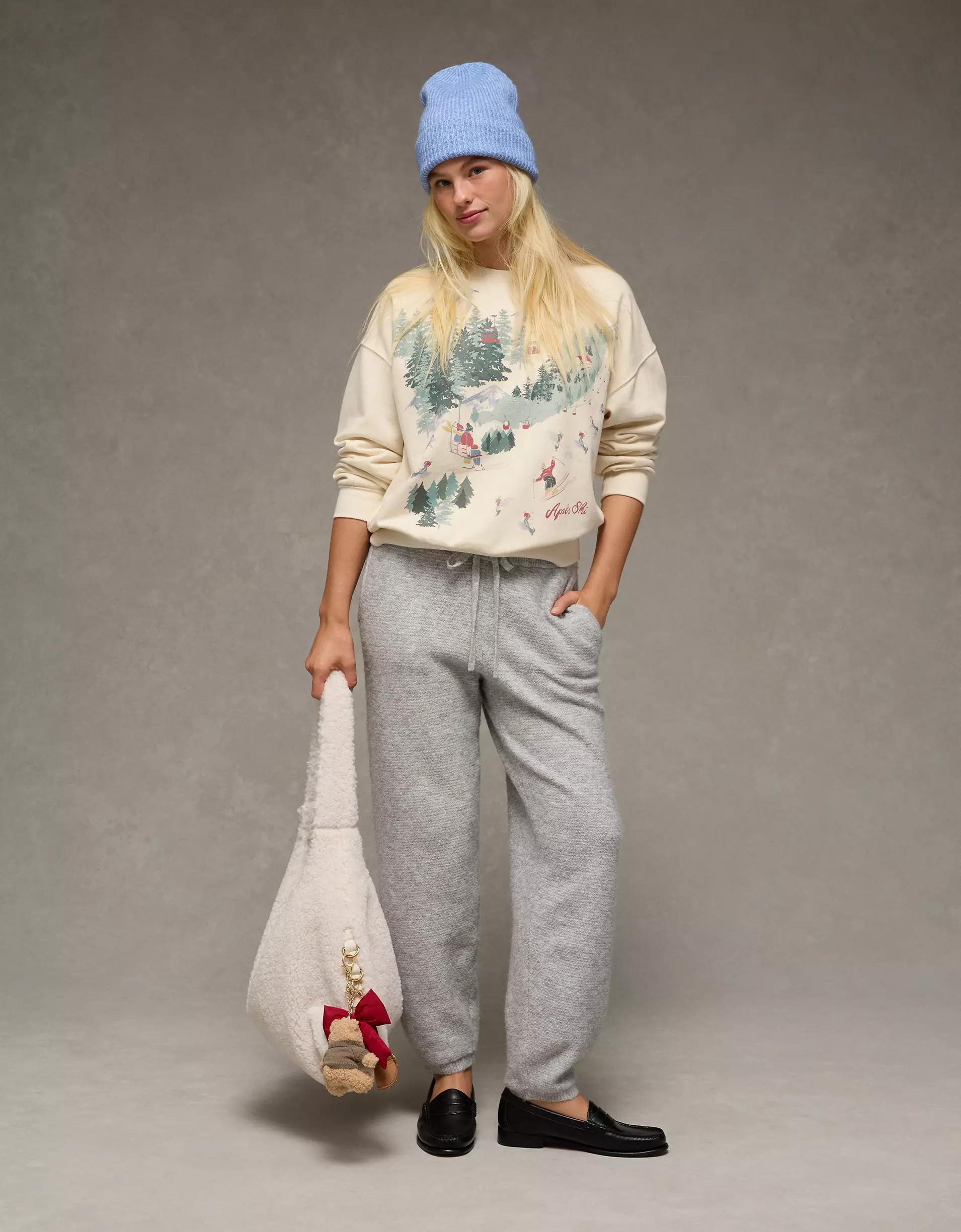 AE Relaxed Graphic Sweatshirt Product Image