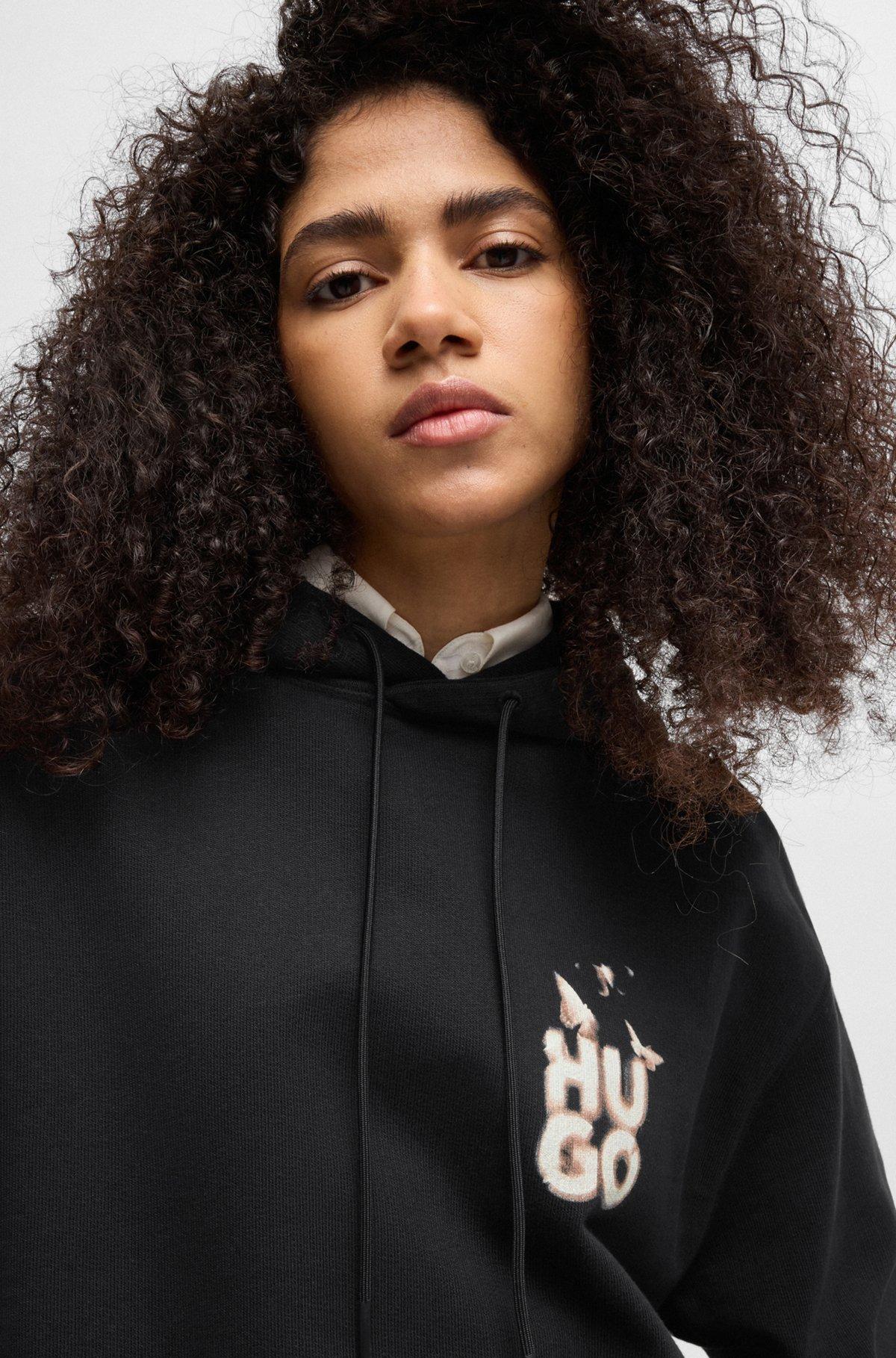 Relaxed-fit hoodie in French terry with seasonal artwork Product Image