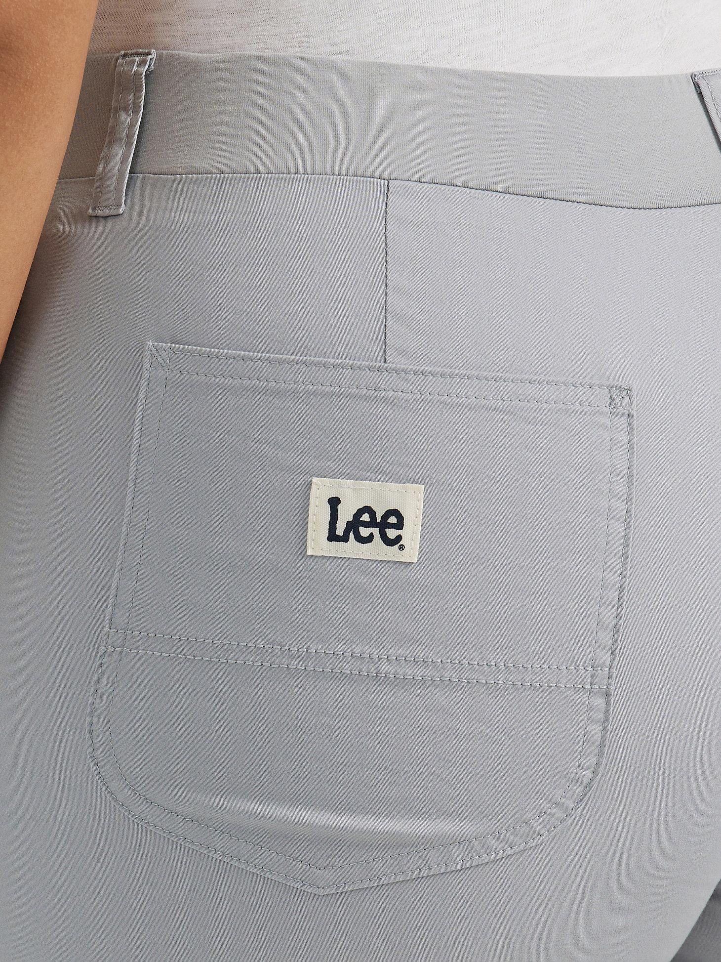 Women's Ultra Lux Comfort with Flex-to-Go Relaxed Fit Utility Skimmer (Plus) | Women's Capris & Crops | Lee® Product Image