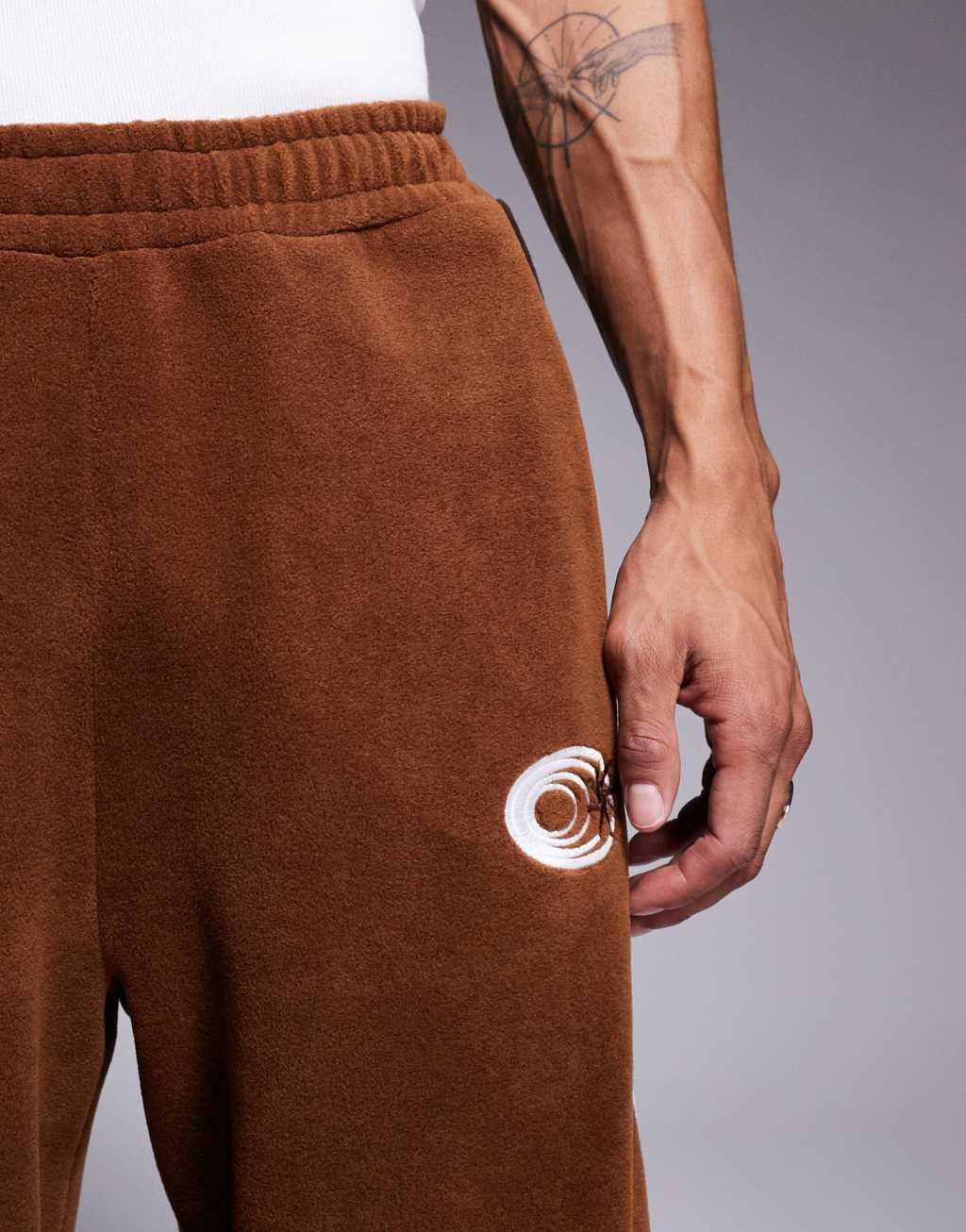 ASOS DESIGN super baggy sweatpants with panels in brown fleece - part of a set Product Image