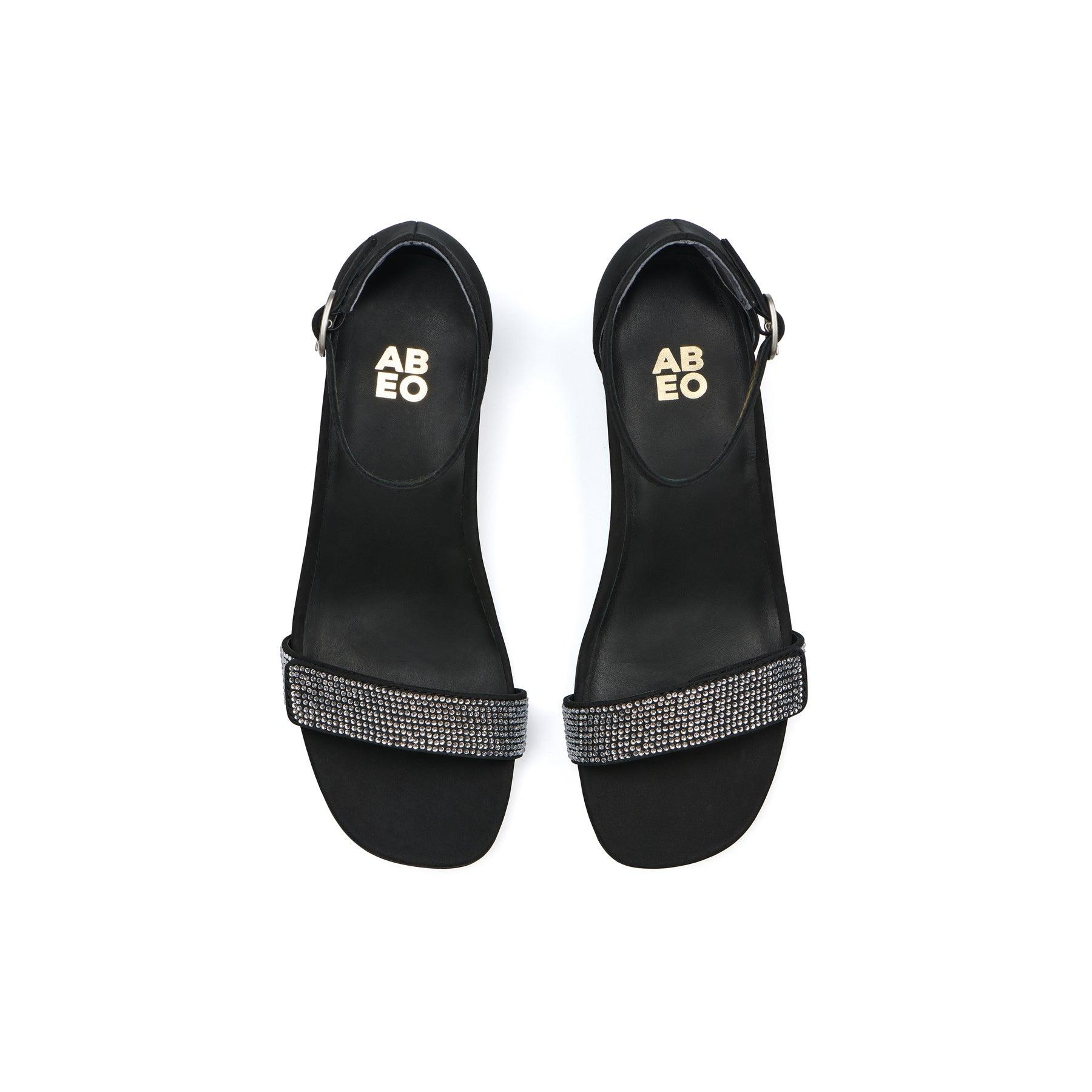 Avenue Strap Female Product Image