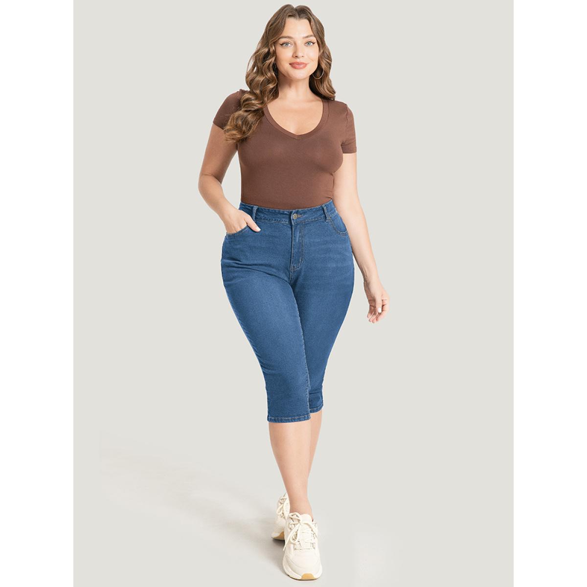 Plus Size Skinny Very Stretchy Dark Wash Split Knee Denim Shorts Women Blue High stretch Dailywear Side seam pocket Casual Denim Shorts BloomChic 10/M Product Image