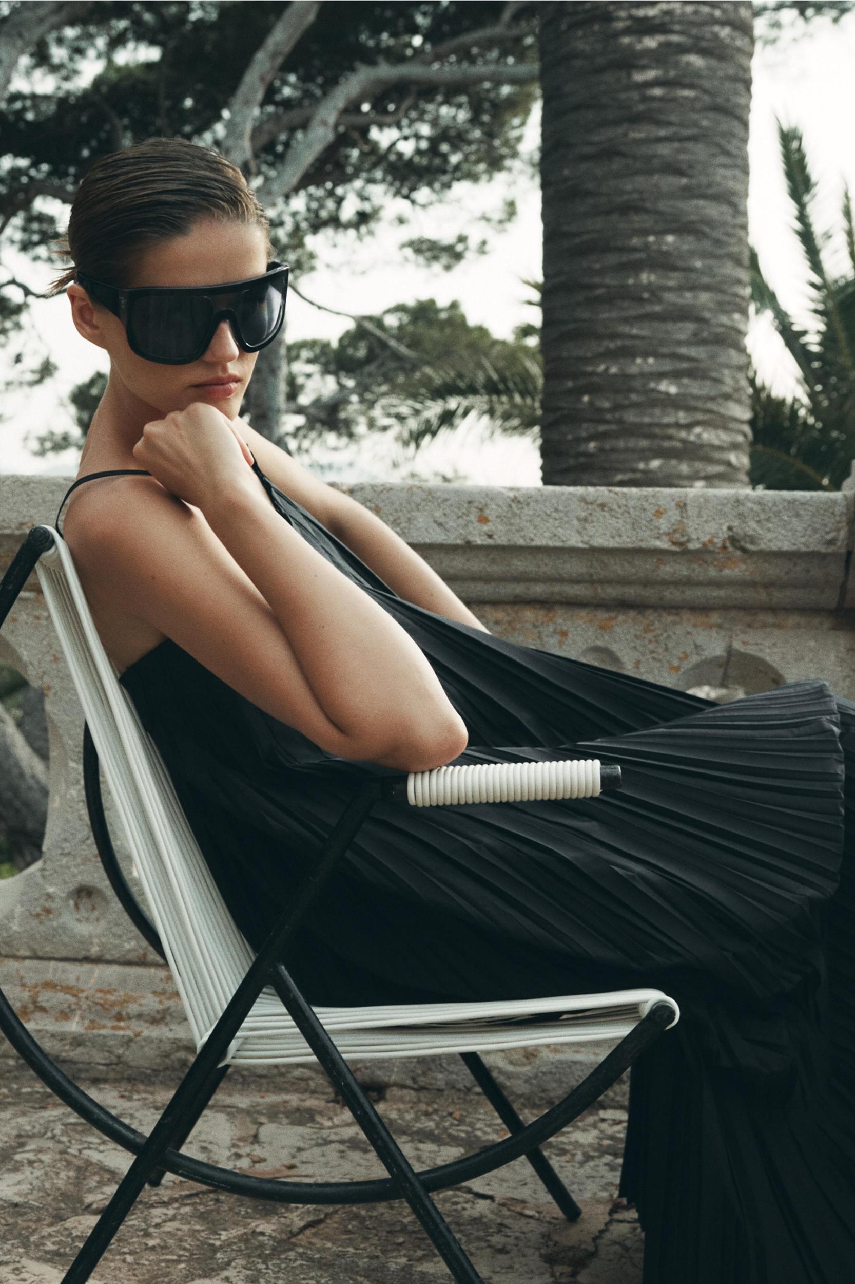 ZW COLLECTION PLEATED MIDI DRESS Product Image