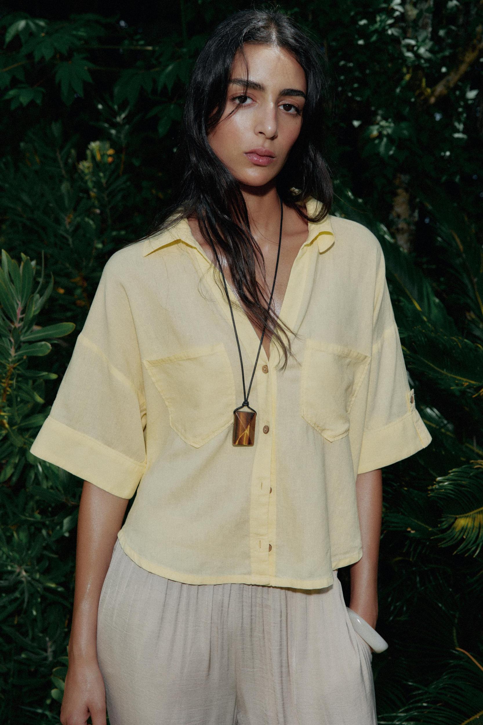 LINEN BLEND CROPPED SHIRT Product Image