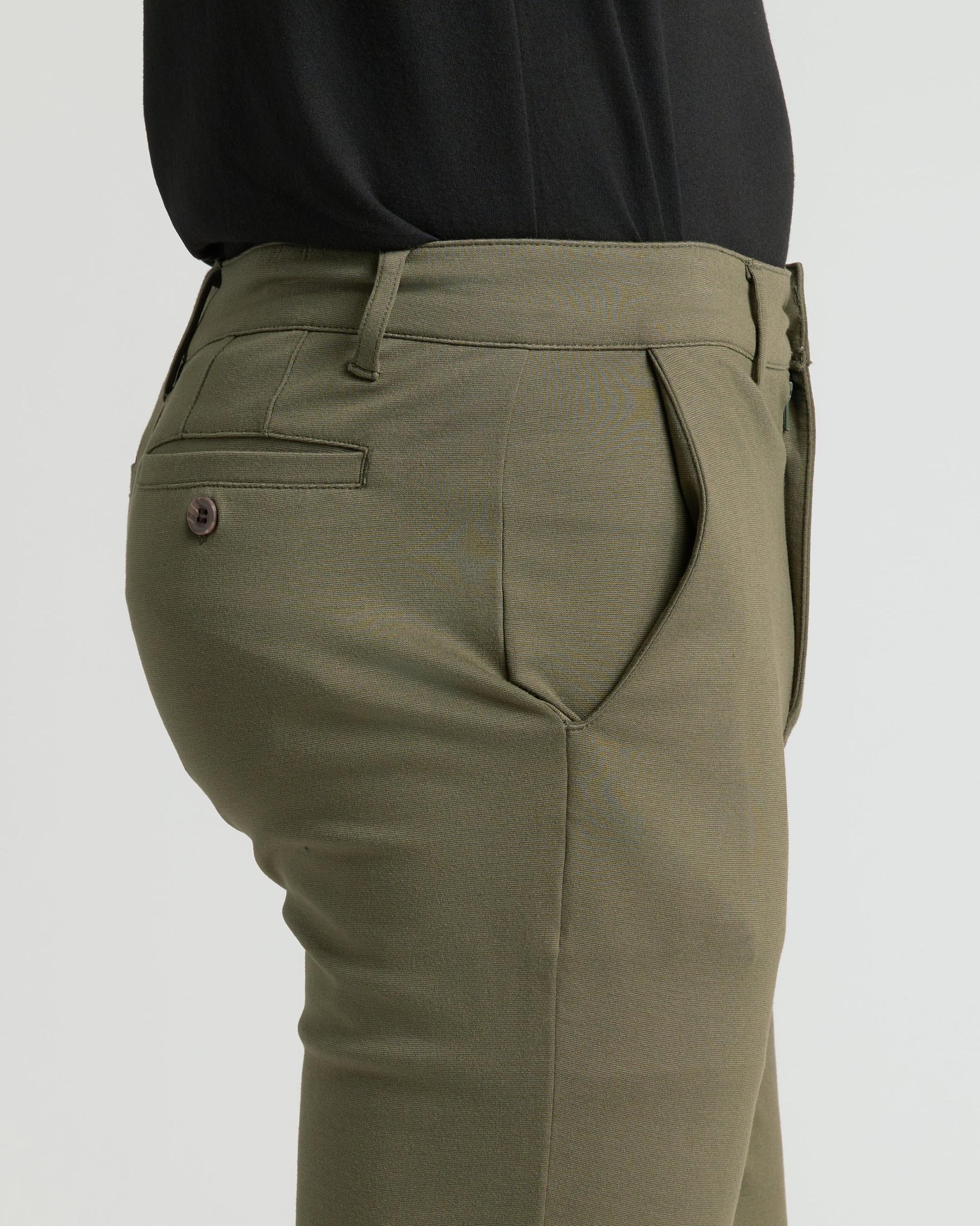 Carbon Slim Comfort Knit Chino Pant Product Image