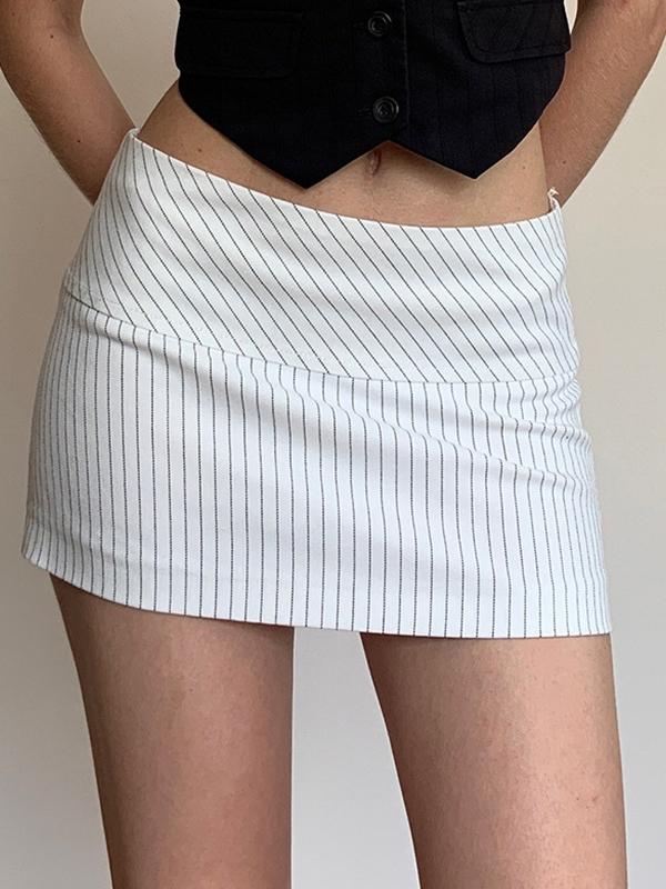 Black White Stripes Mini Skirt Product Image
