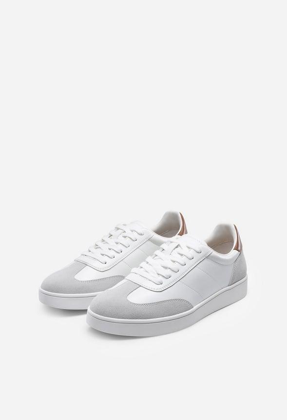 Men's Comfortable Low Top Sneaker Product Image