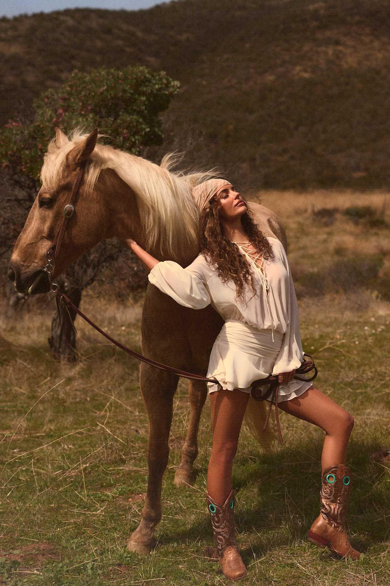 Lace-Up Balloon-Sleeve Mini Dress in Ivory Product Image