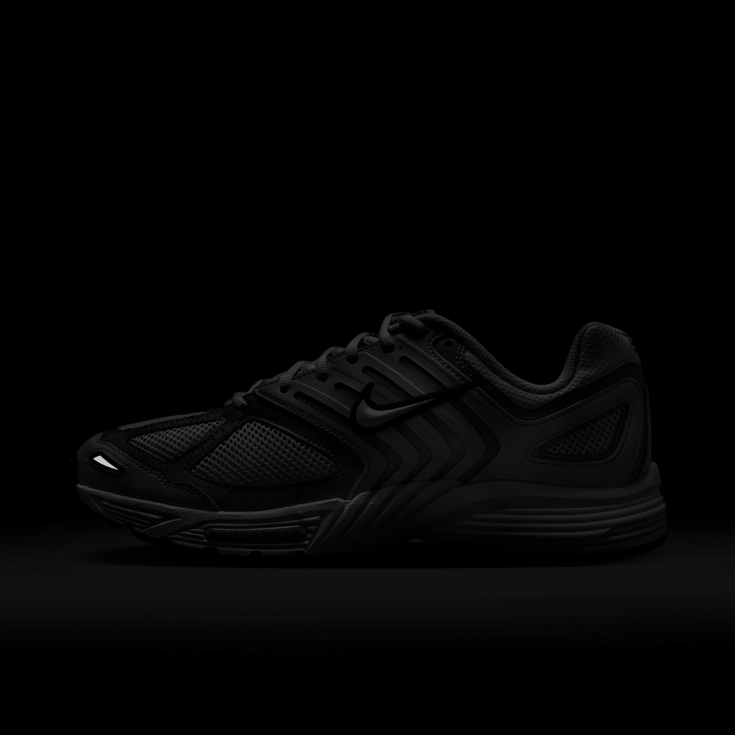 Nike Men's Air Pegasus 2005 Shoes Product Image