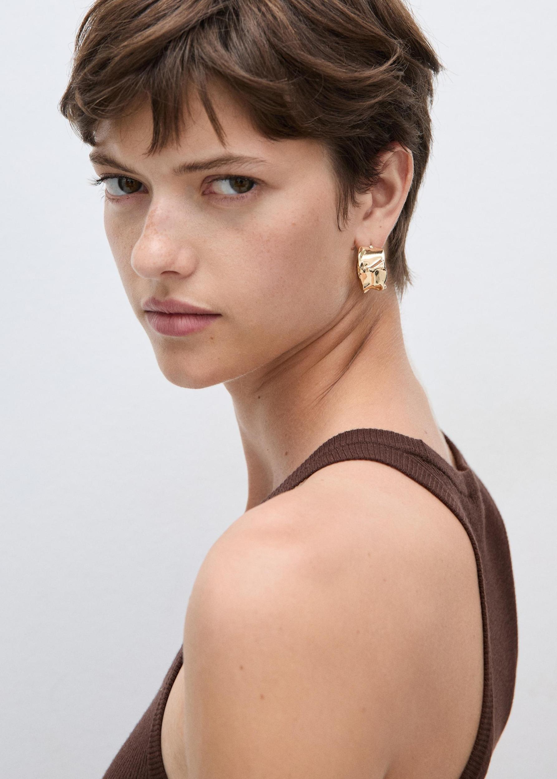 Knit strap top - Women | MANGO USA Product Image