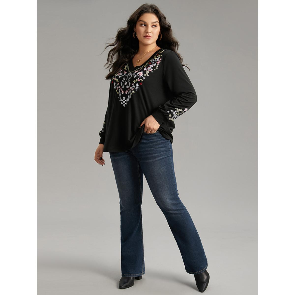 Plus Size Boho Embroidered V Neck Sweatshirt Women Black Elegant Elastic cuffs V-neck Dailywear Sweatshirts BloomChic 28/5X Product Image