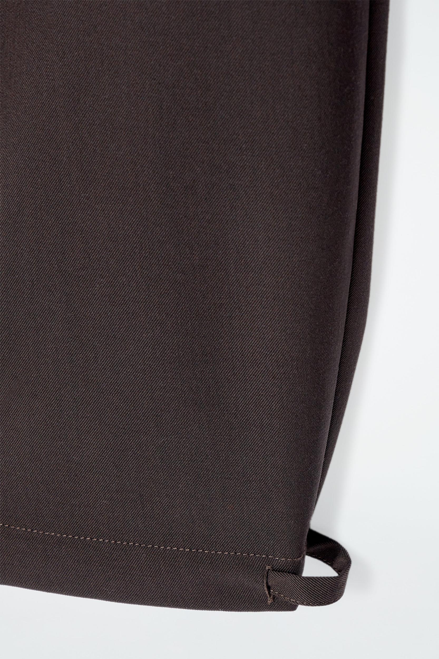 DRAWSTRING TWILL BARREL-LEG PANTS Product Image