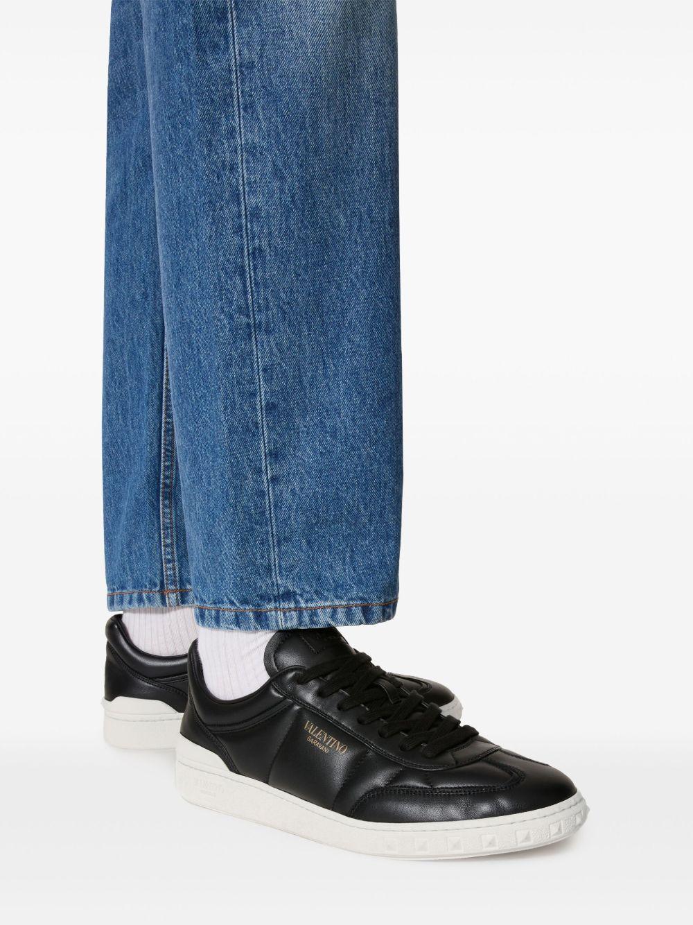 Upvillage low-top sneakers Product Image