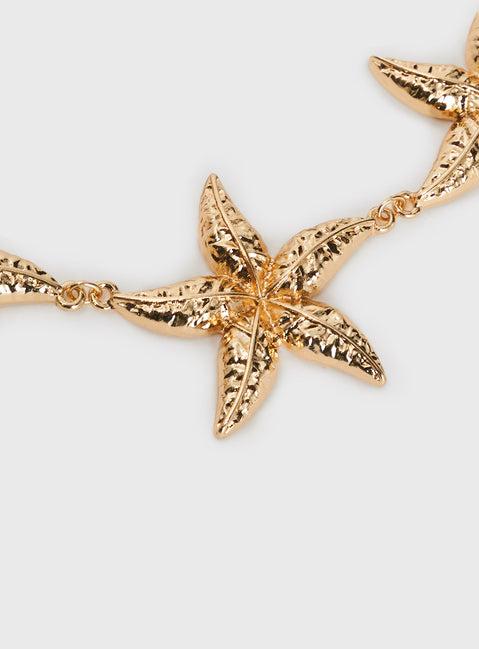 Starfish Necklace Gold Product Image