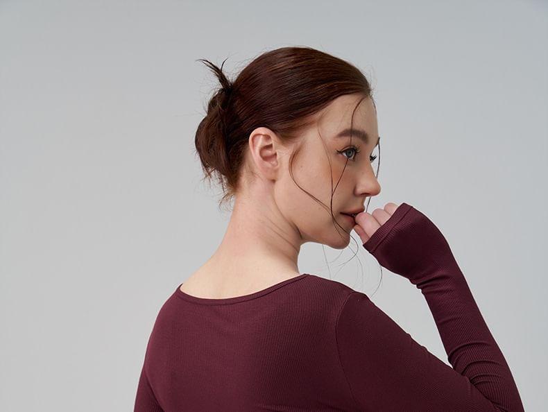 Long-Sleeve Crewneck Plain Crop Sports Top Product Image