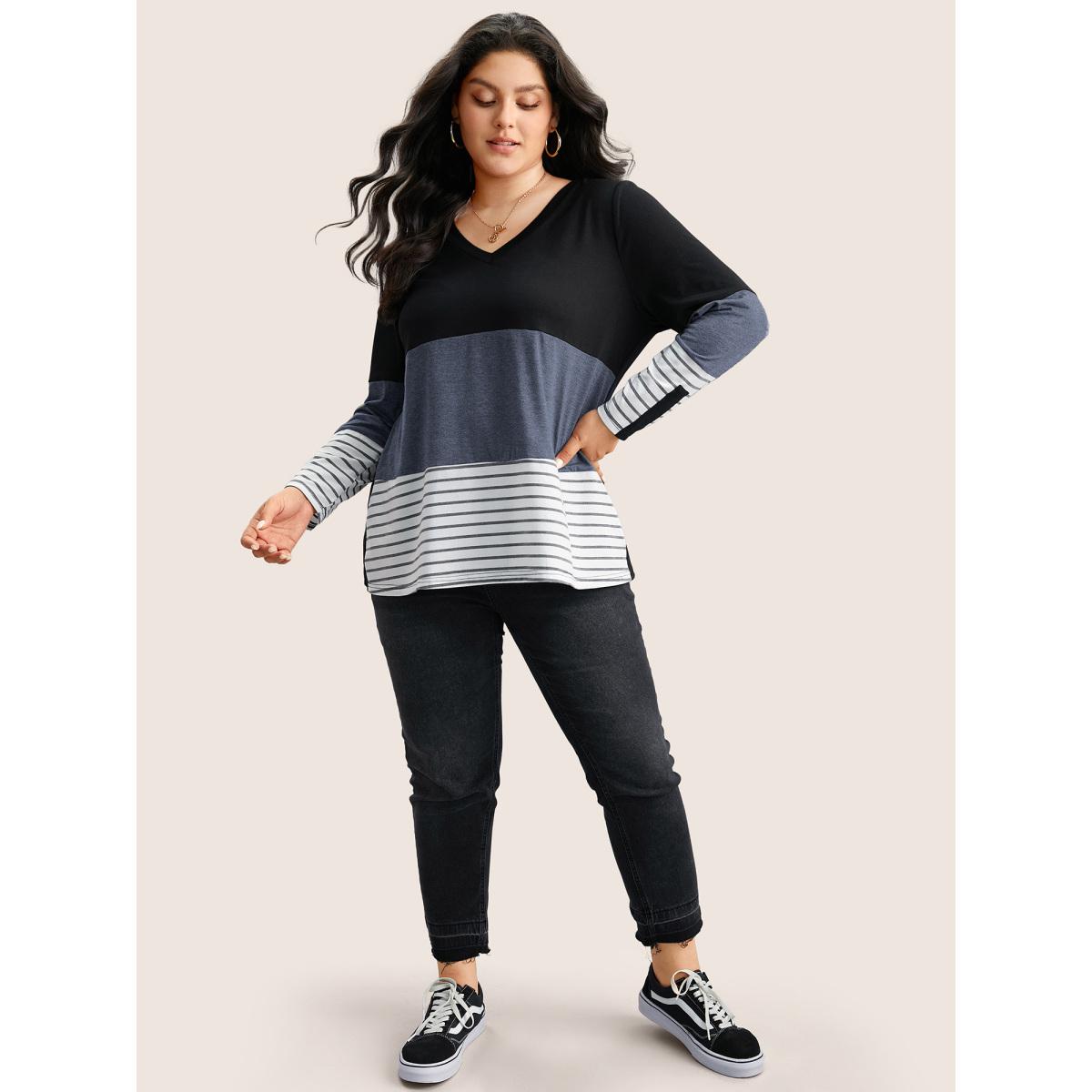 Plus Size Colorblock Contrast Striped V Neck T-shirt Indigo Women Casual Contrast Striped V-neck Everyday T-shirts BloomChic 22-24/3X Product Image