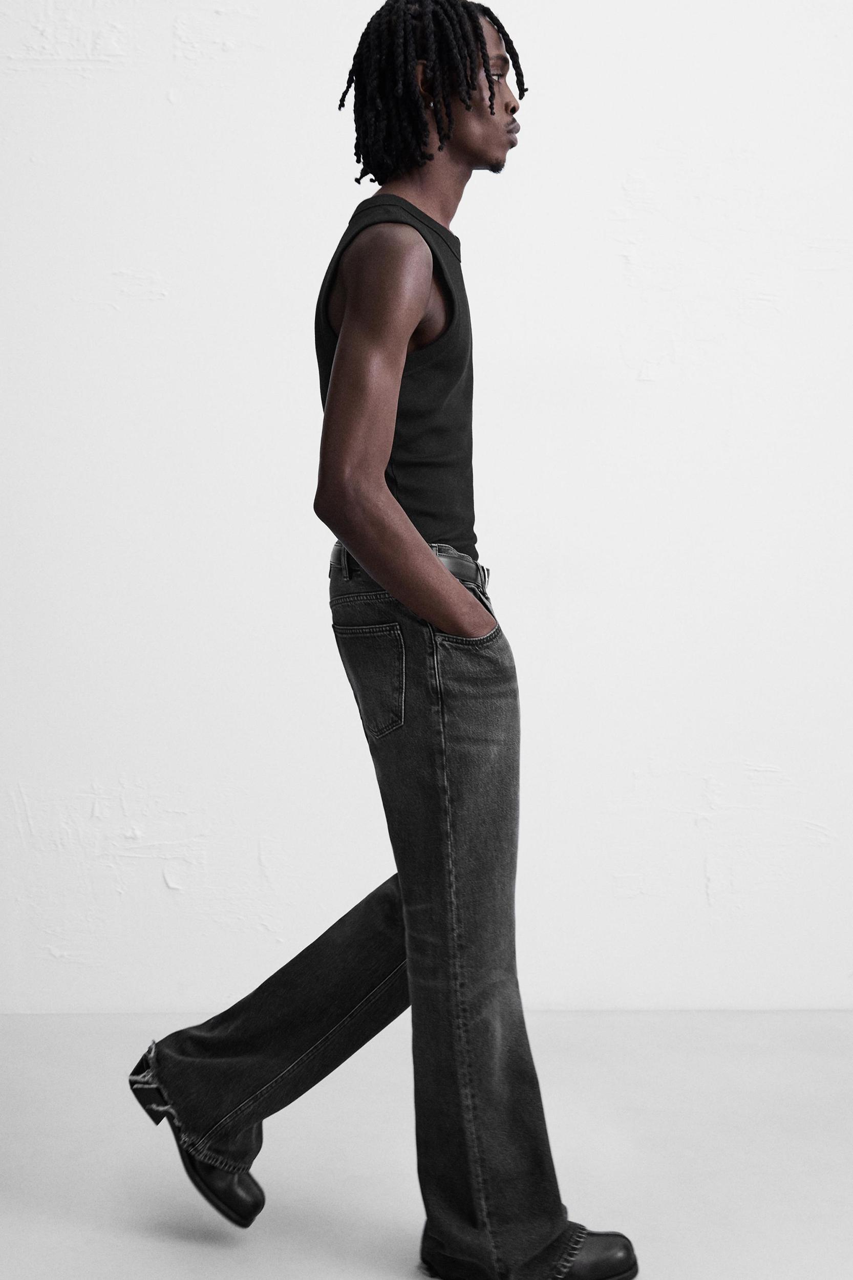 FLARE FIT JEANS Product Image