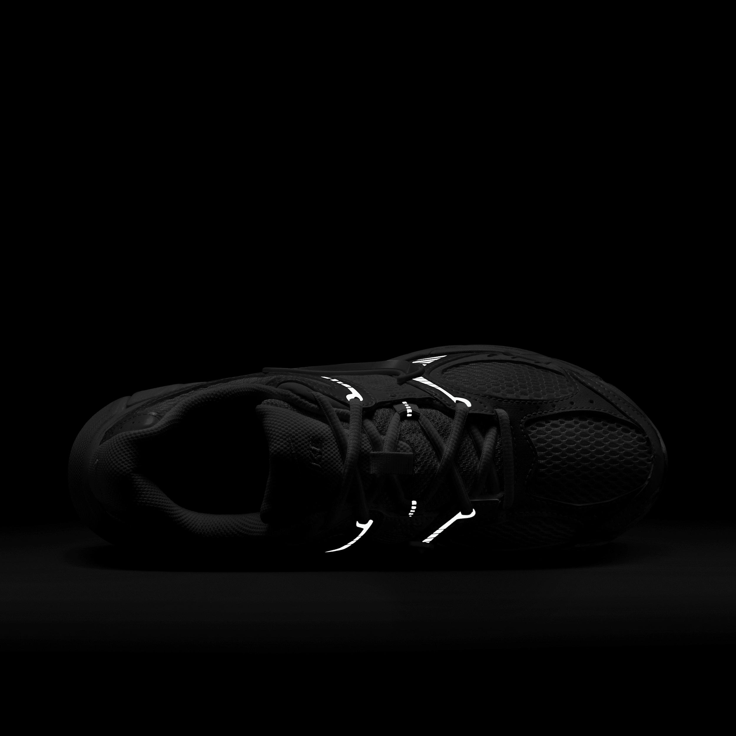 Nike Womens V5 RNR Shoes with Reflective Accents | HQ7901-101 Product Image