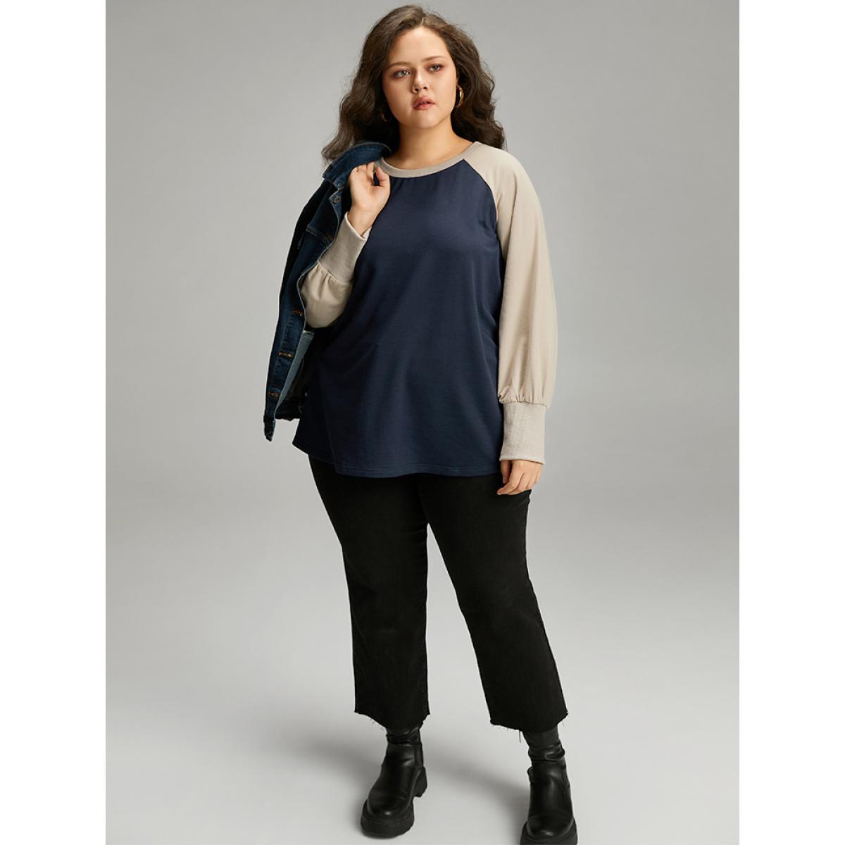 Plus Size Contrast Raglan Sleeve Elastic Cuffs Sweatshirt Women Navy Casual Contrast Round Neck Dailywear Sweatshirts BloomChic 22-24/3X Product Image