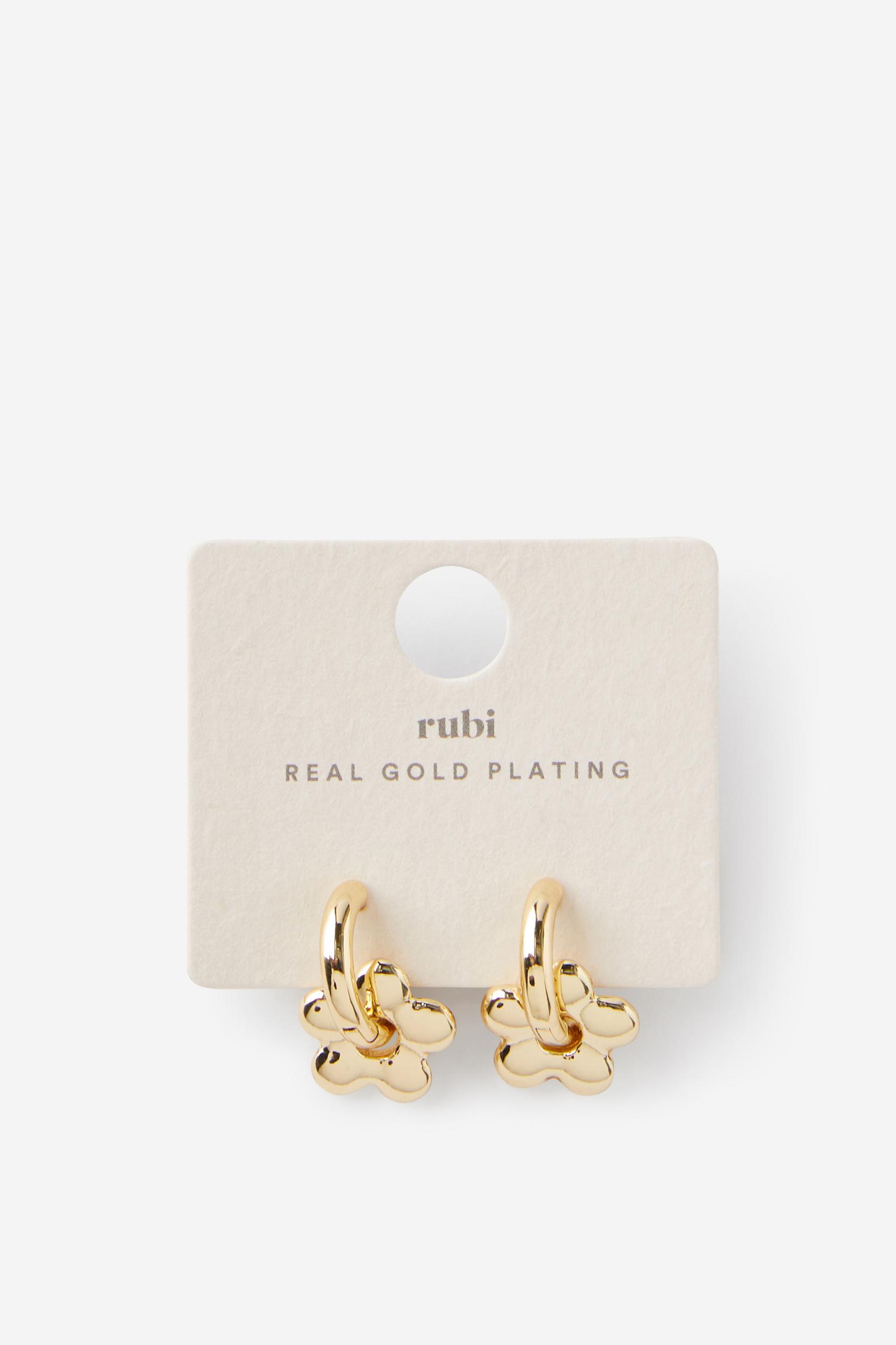 Huggie Hoop Earring Product Image