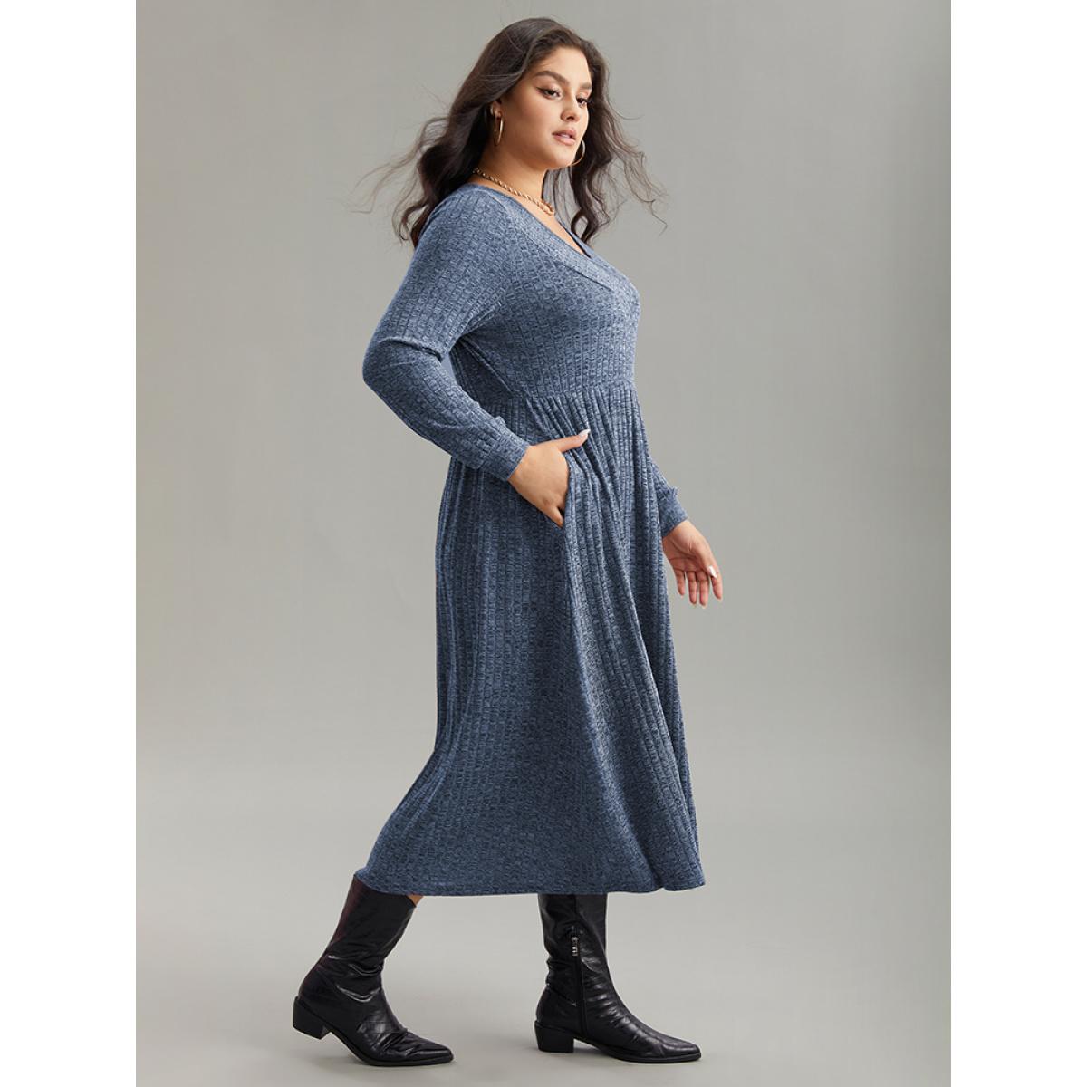 Plus Size Rib Knit Plain Plisse Long Sleeve Dress DarkBlue Women Leisure Rib Knit V-neck Long Sleeve Curvy Midi Dress BloomChic 14-16/1X Product Image