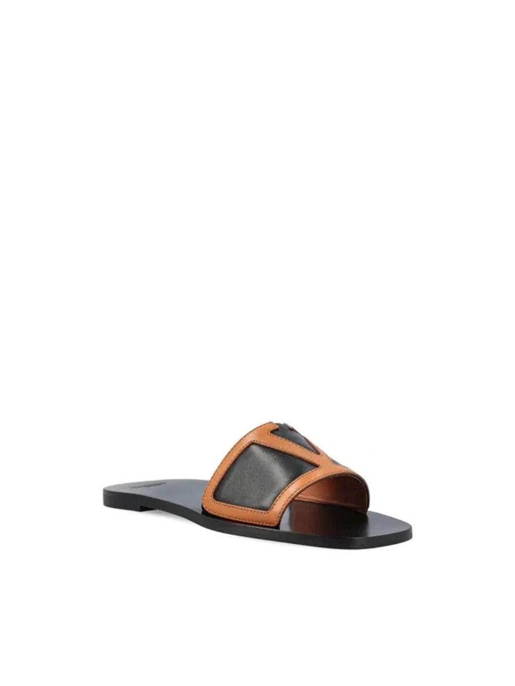 VALENTINO GARAVANI Viva Superstar Slide Sandal In Nappa Leather In Black Product Image