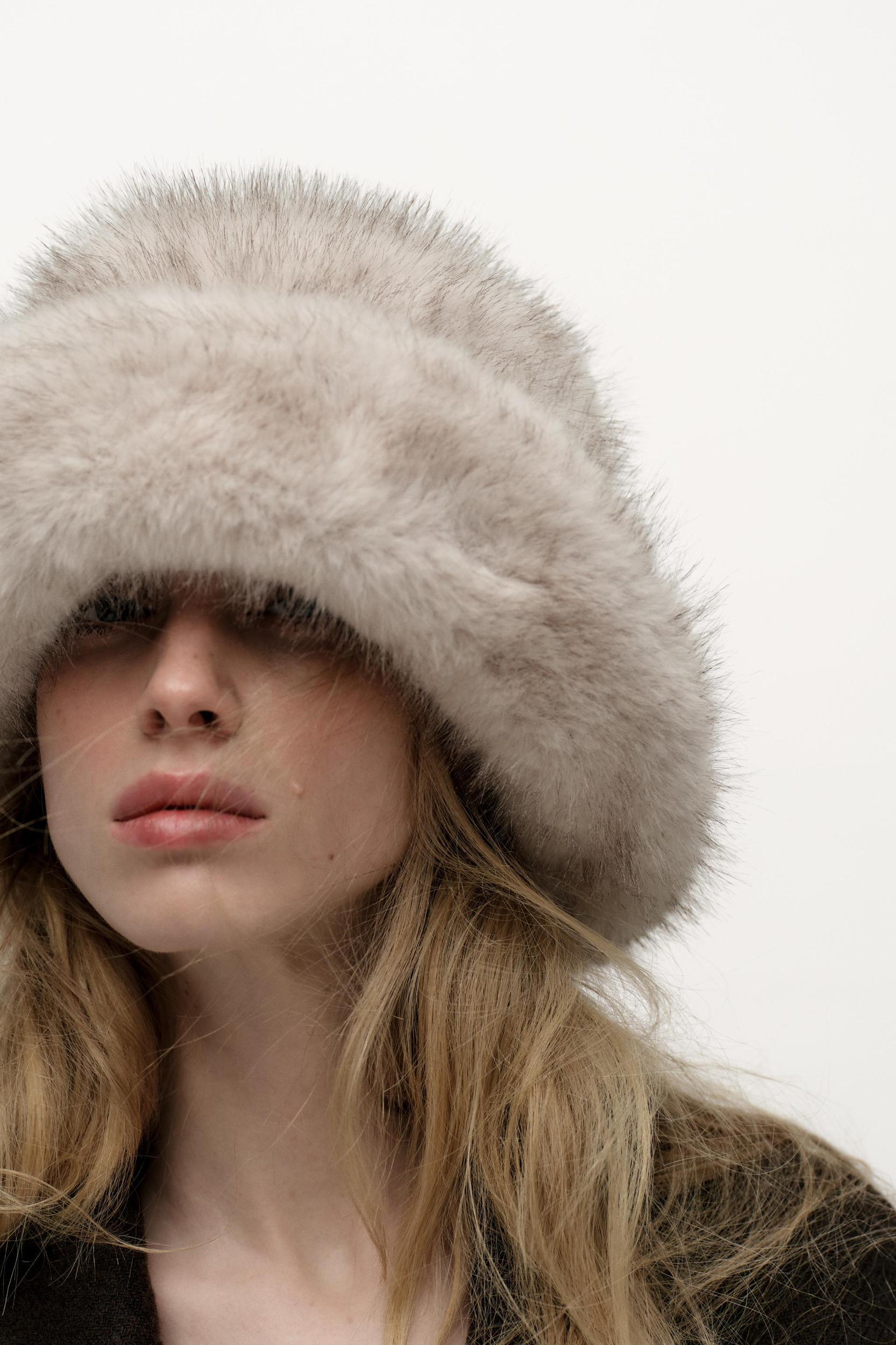 FAUX FUR HAT Product Image