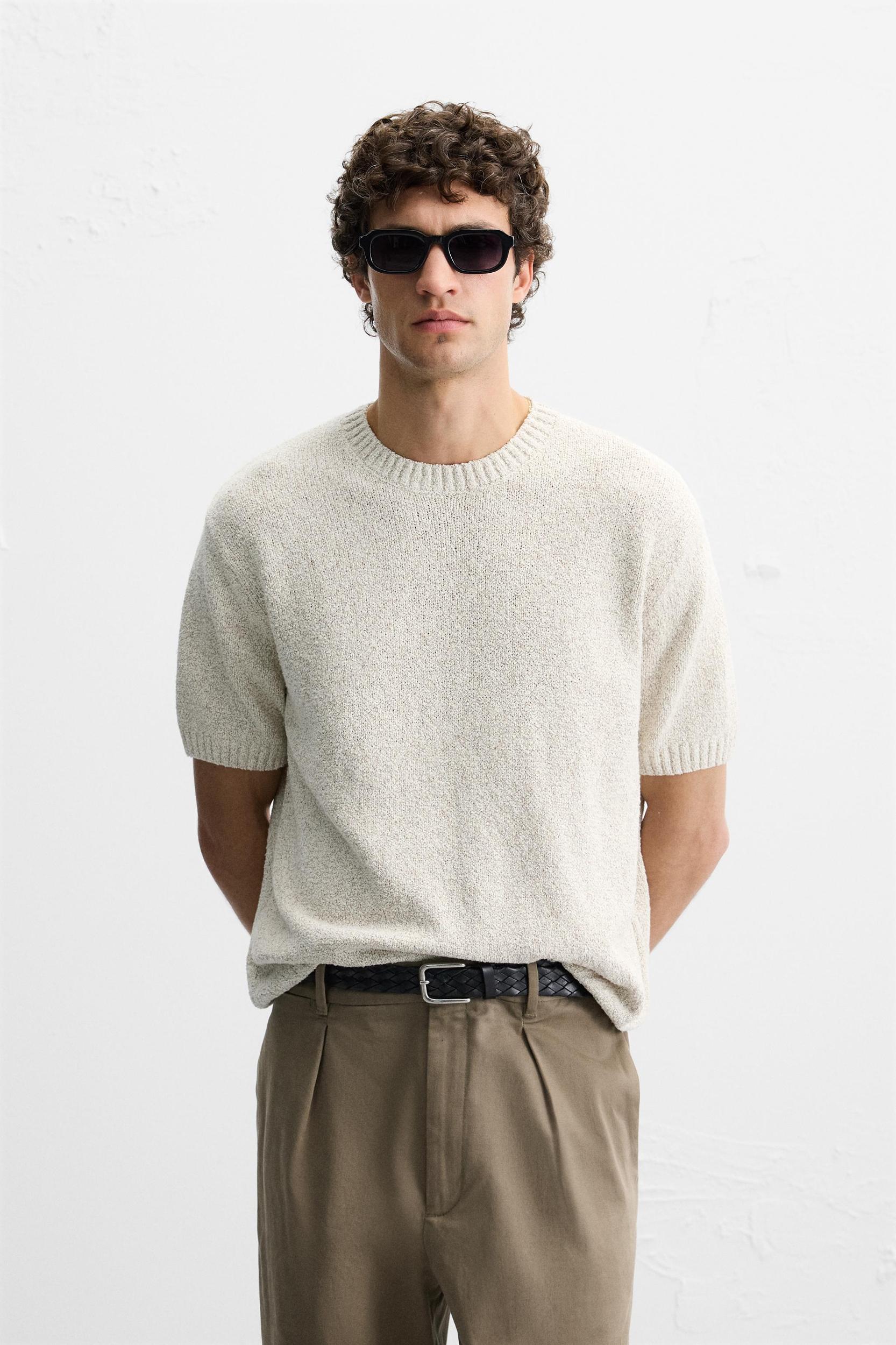 BOUCLÉ TEXTURED KNIT T-SHIRT Product Image