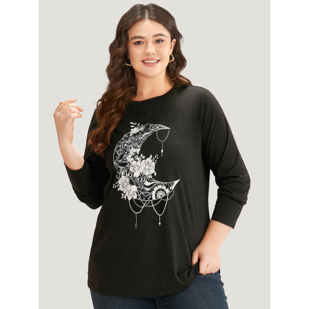 Plus Size Moon & Floral Print Round Neck T-shirt Black Women Casual Contrast Star and moon Dailywear T-shirts BloomChic 14-16/1X Product Image