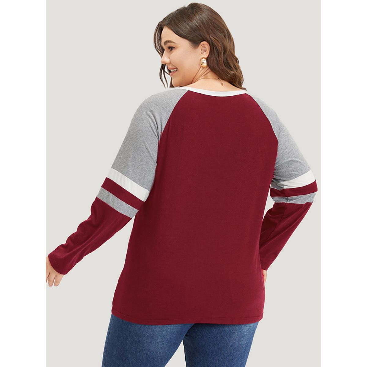 Plus Size Colorblock Contrast Notched Patchwork Raglan Sleeve T-shirt Scarlet Women Casual Contrast Striped Notched collar Dailywear T-shirts BloomChic 22-24/3X Product Image