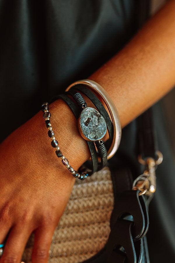 Blissful Break Magnetic Bracelet In Black Product Image