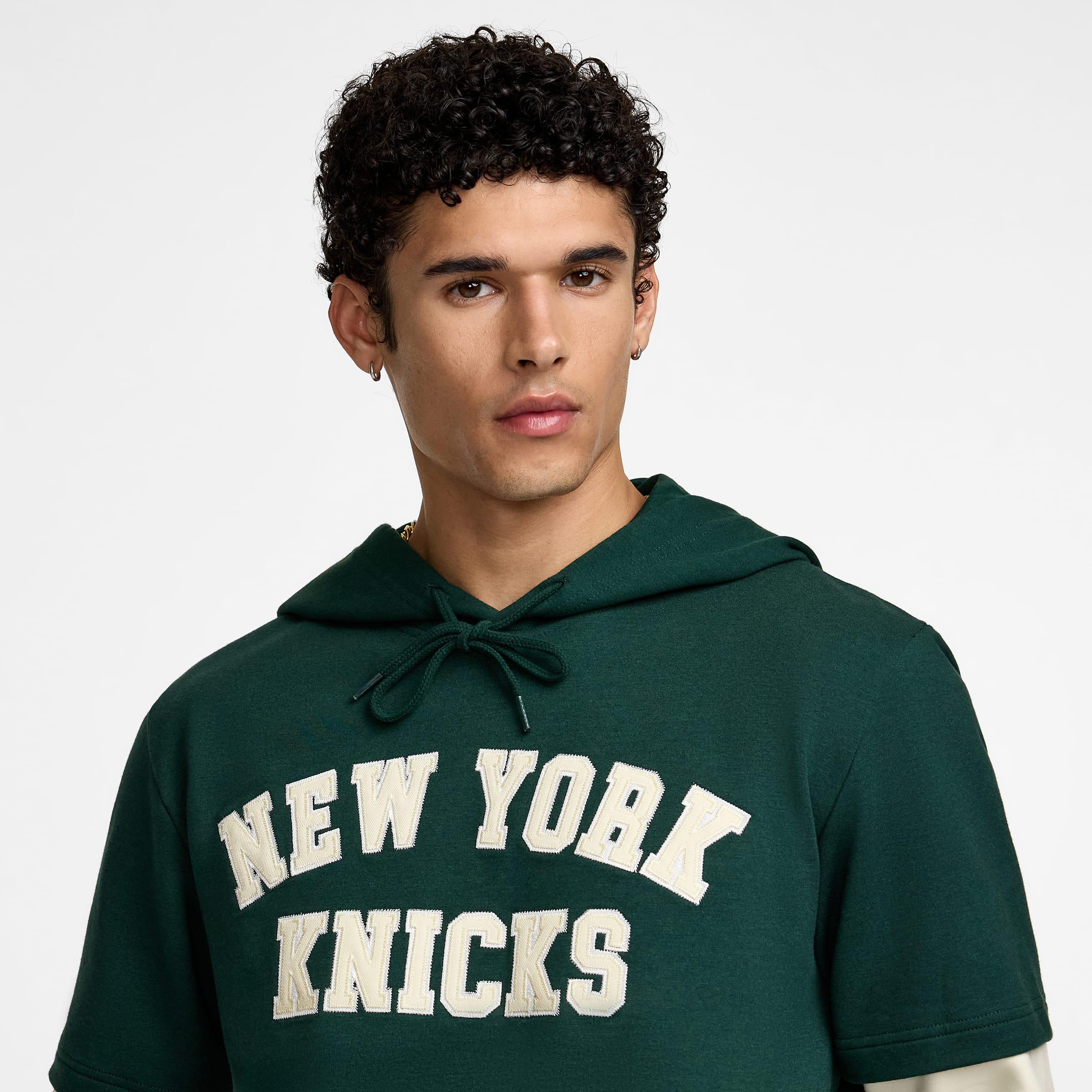 Philadelphia Eagles Dark Green Logo Select Hooded T-Shirt Male Product Image