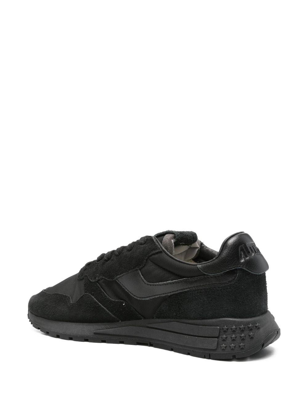 leather sneakers  Product Image