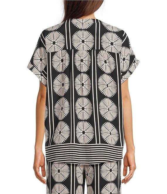 Gibson & Latimer Coordinating Fan Print Woven Split Round Dropped Short Roll Tab Sleeve Hi-Low Shirttail Blouse Product Image