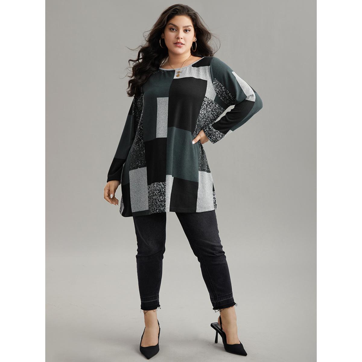 Plus Size Colorblock Contrast Round Neck T-shirt Gray Women Elegant Contrast Colorblock Boat Neck Dailywear T-shirts BloomChic 10/M Product Image