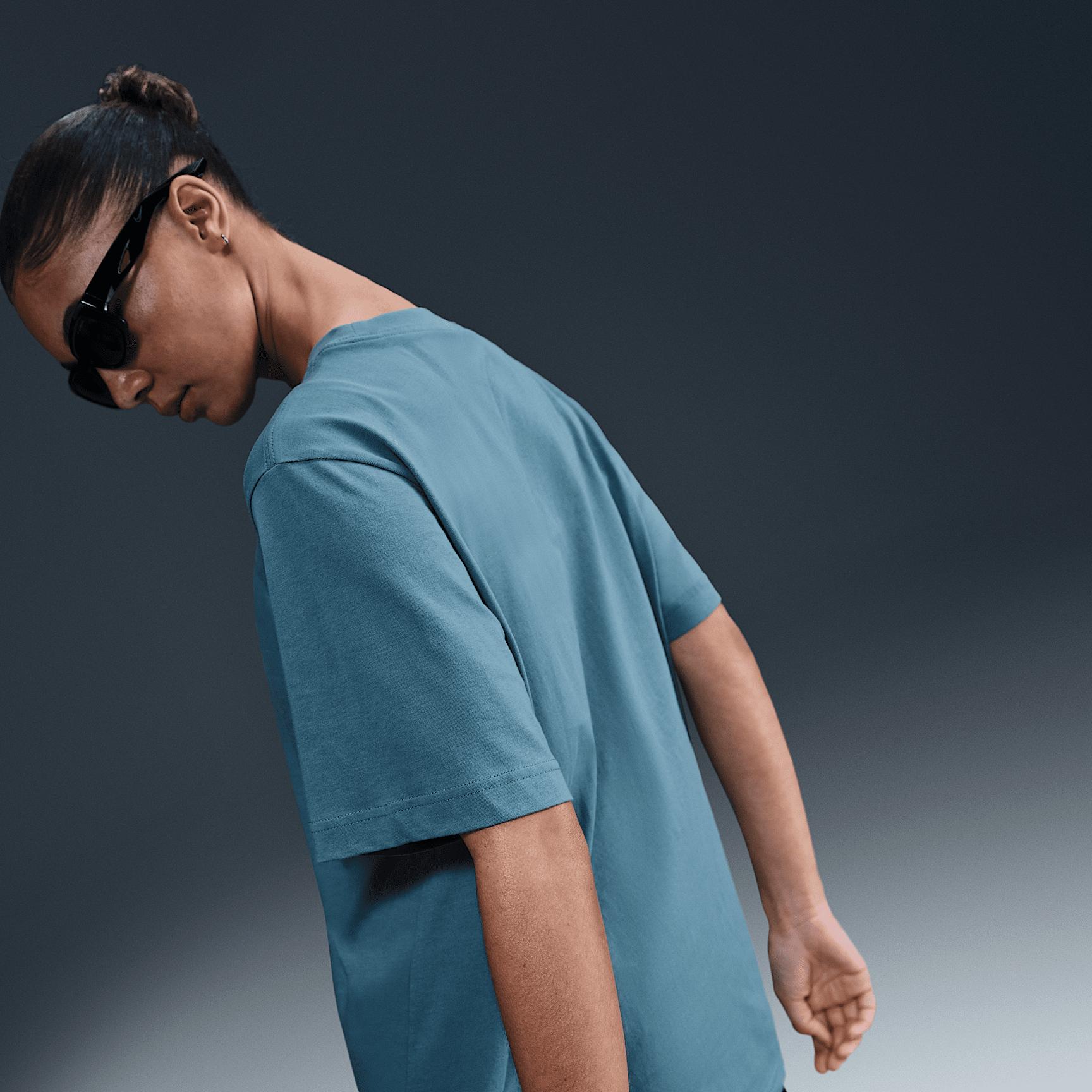 Nike Sportswear Women's Loose Short-Sleeve T-Shirt Product Image