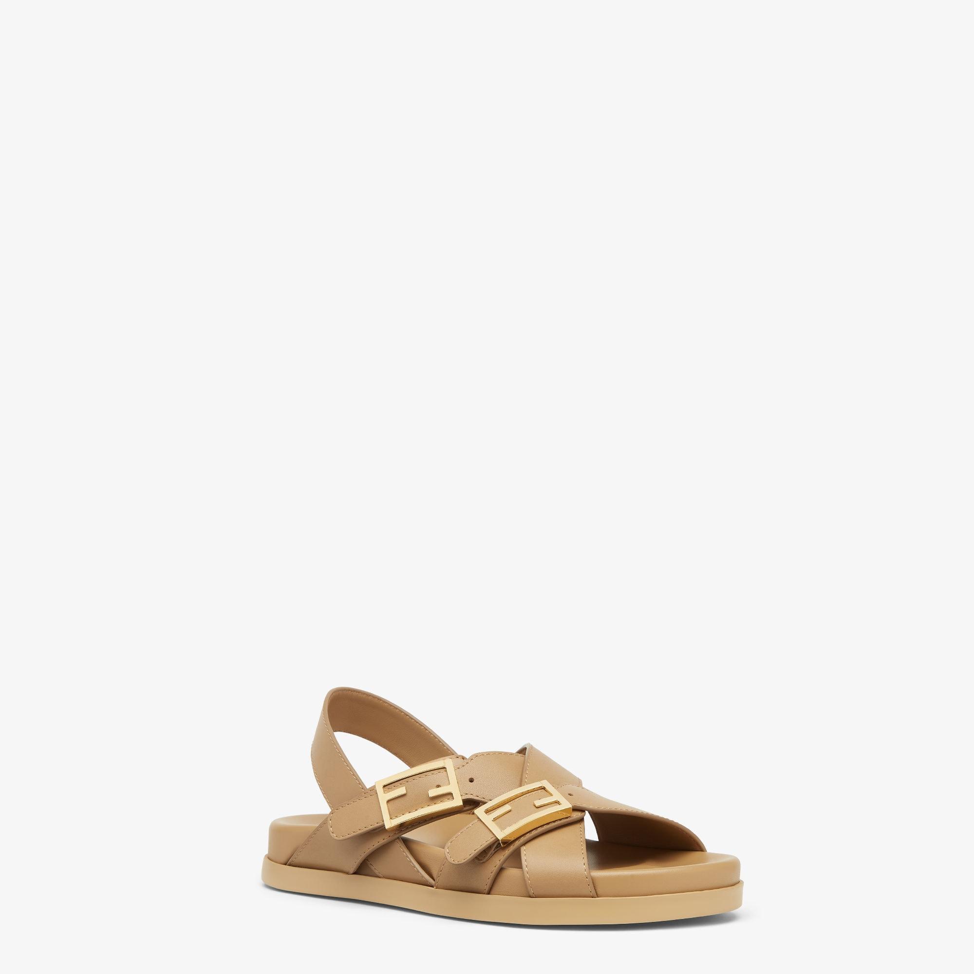 Fendi FeelBeige leather slides Product Image