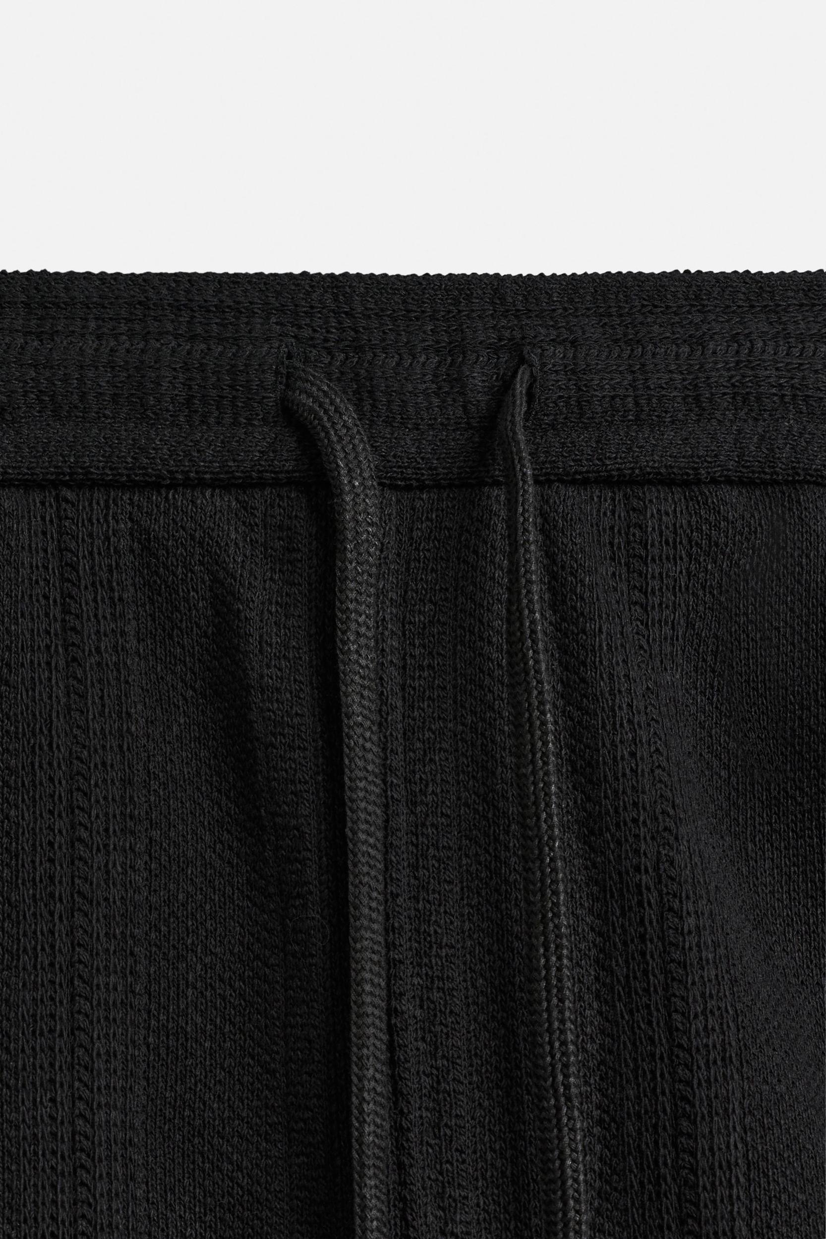 JACQUARD TEXTURED SHORTS Product Image