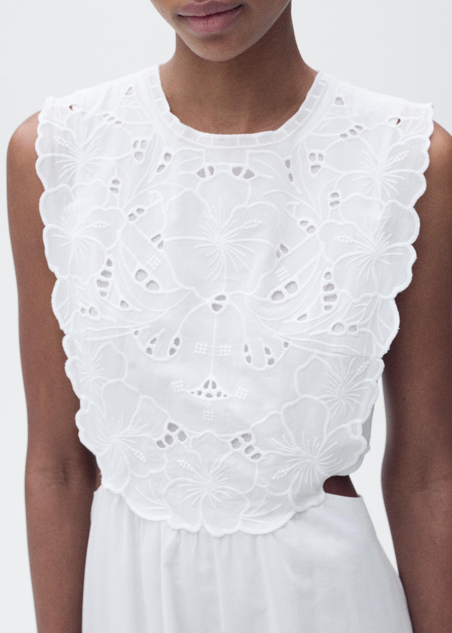 Embroidered dress with side slits - Women | MANGO USA Product Image