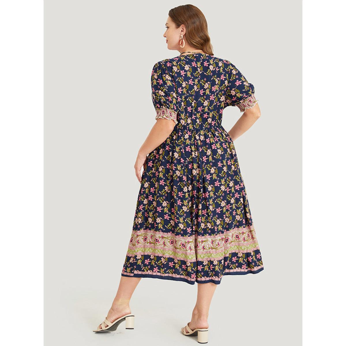 Plus Size Bandana Print Surplice Neck Pocket Shirred Puff Sleeve Dress Indigo Women Vacation Overlap Collar Short sleeve Curvy Midi Dress BloomChic 10/M Product Image