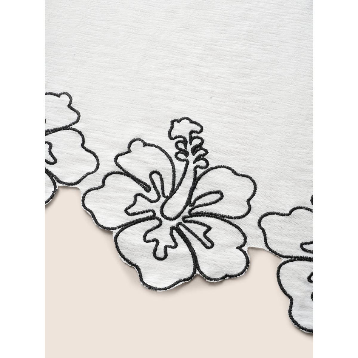 Plus Size Floral Embroidered Hem Raglan Sleeve T-shirt WhiteSmoke Women Resort Contrast Natural Flowers Round Neck Vacation T-shirts BloomChic 10/M Product Image