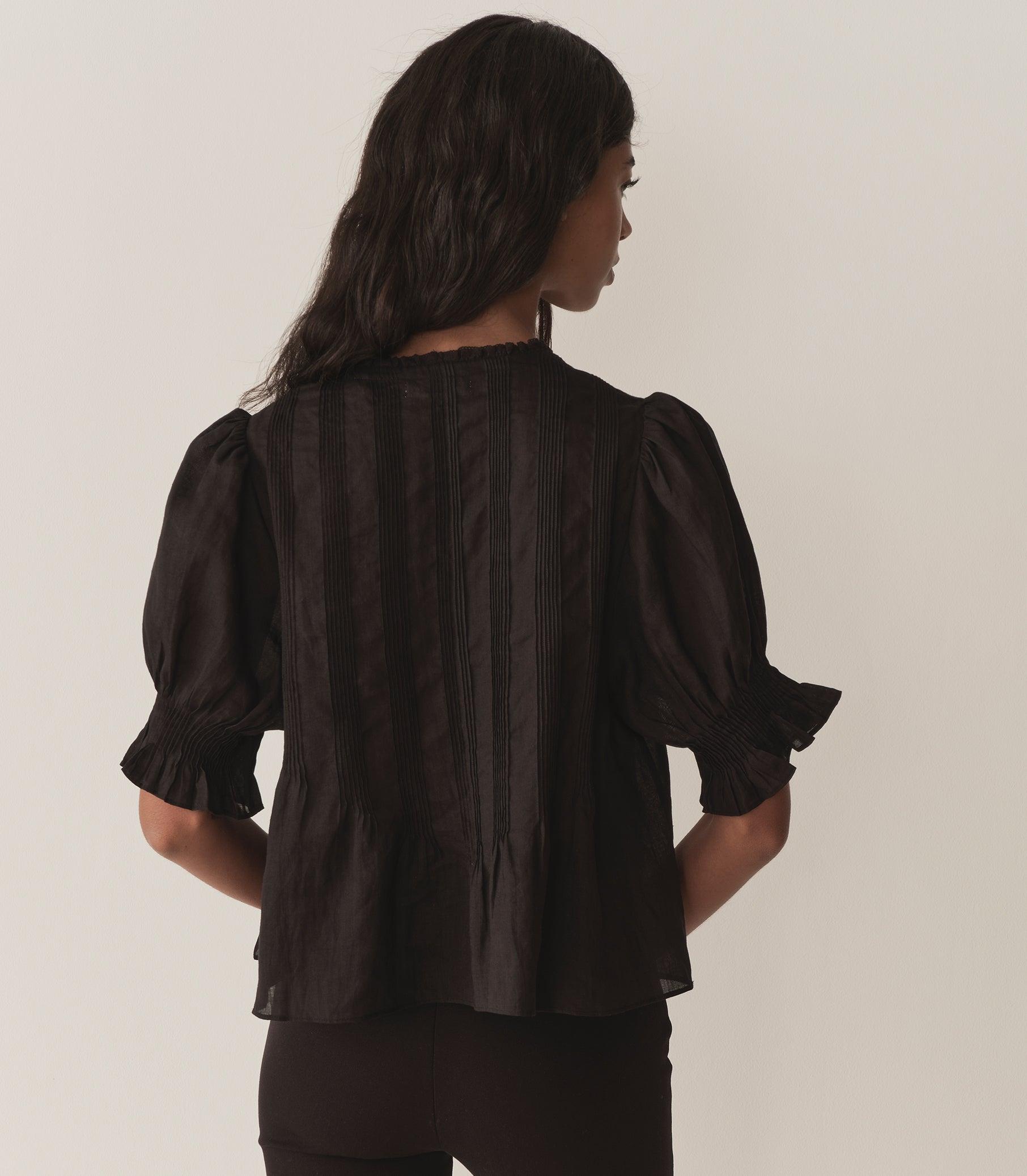 KARLIE TOP -- BLACK Product Image