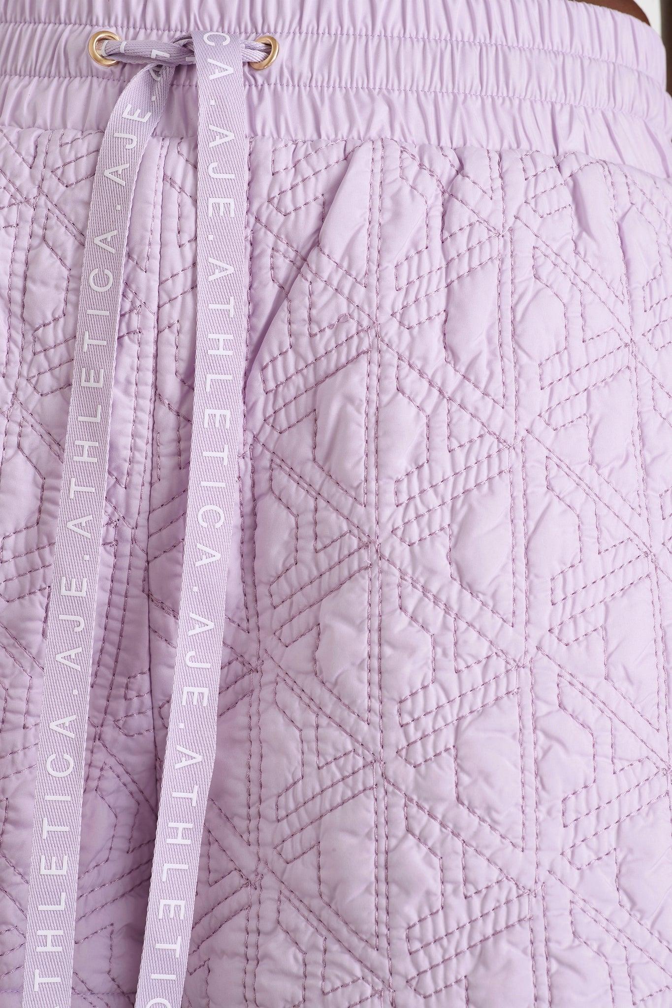 Quilted Logo Spray Shorts 623 Product Image