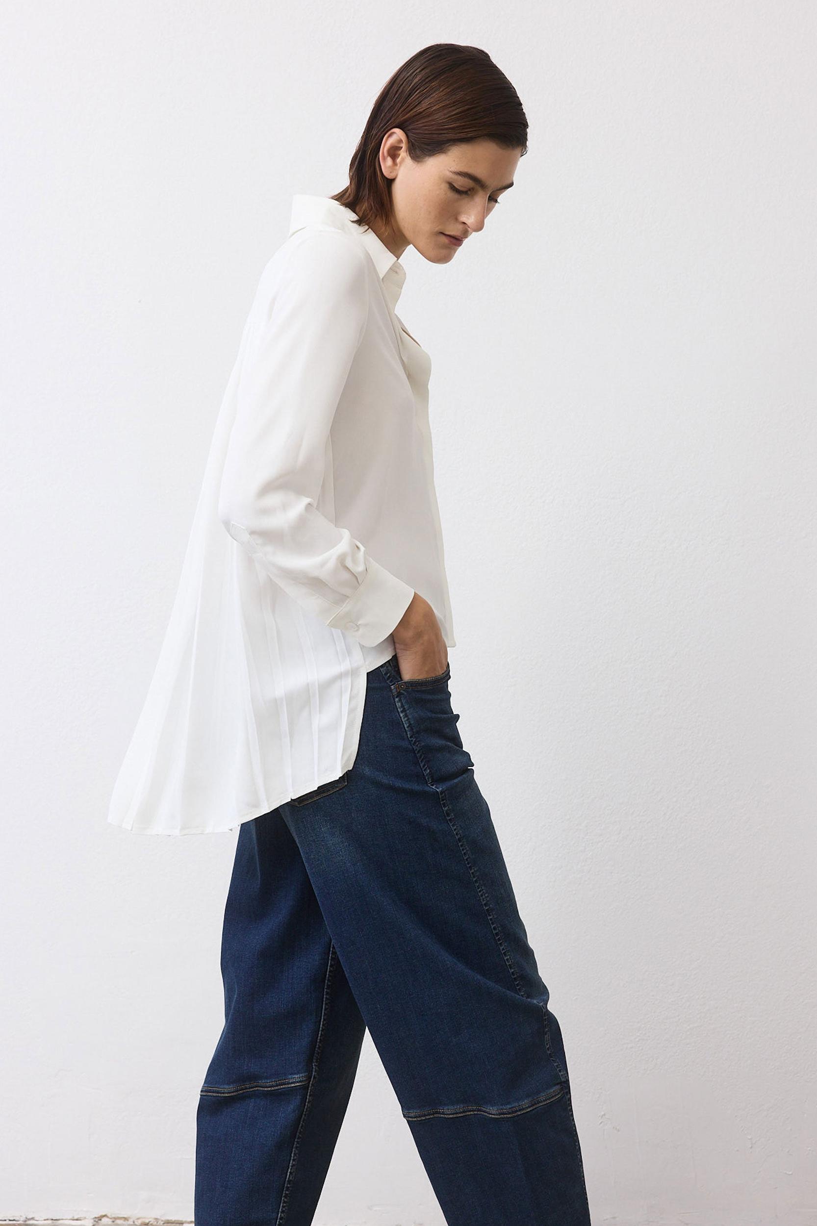 Look In The Back Pleated Long Sleeve Blouse Product Image