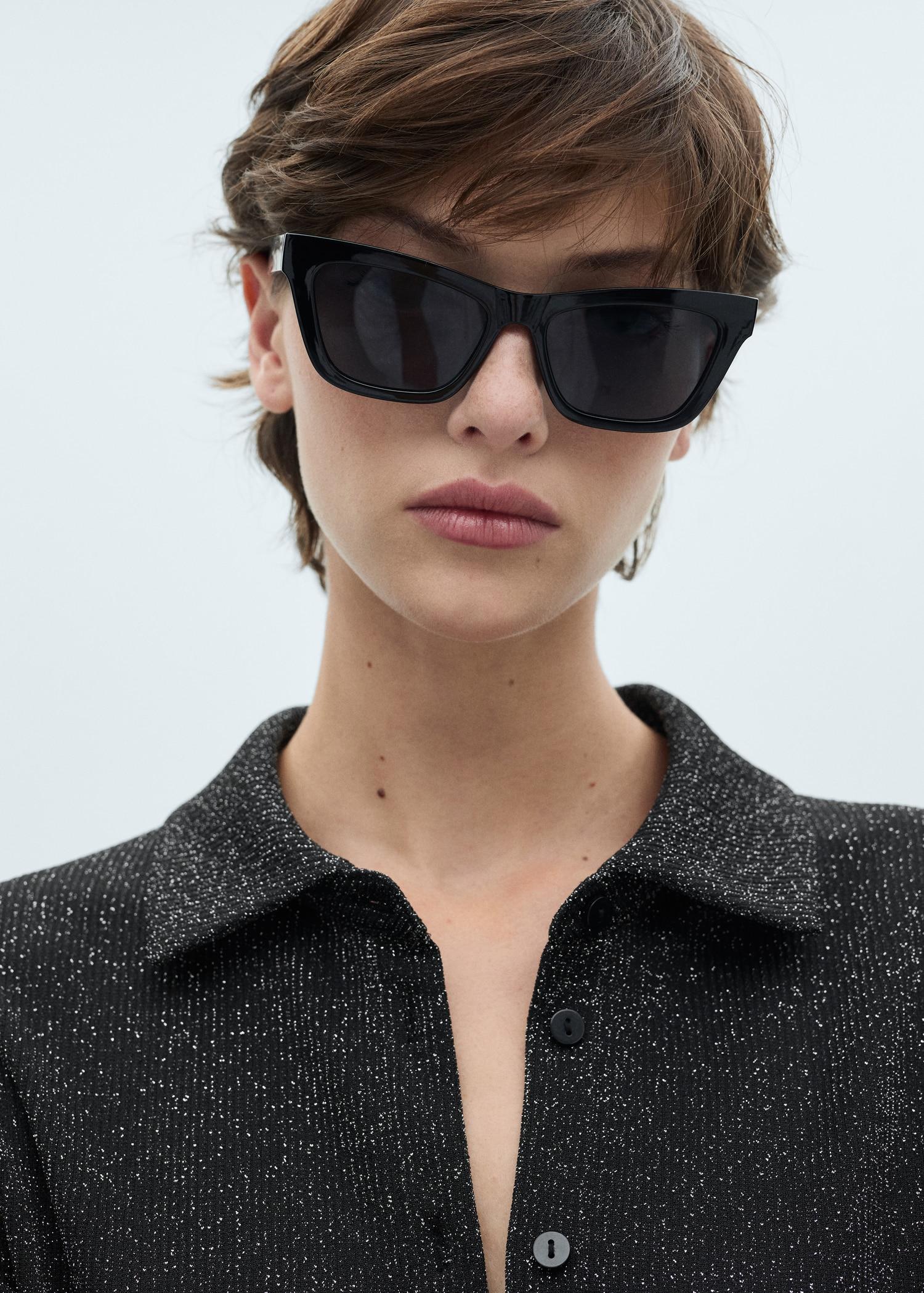 Lurex knitted shirt - Women | MANGO USA Product Image